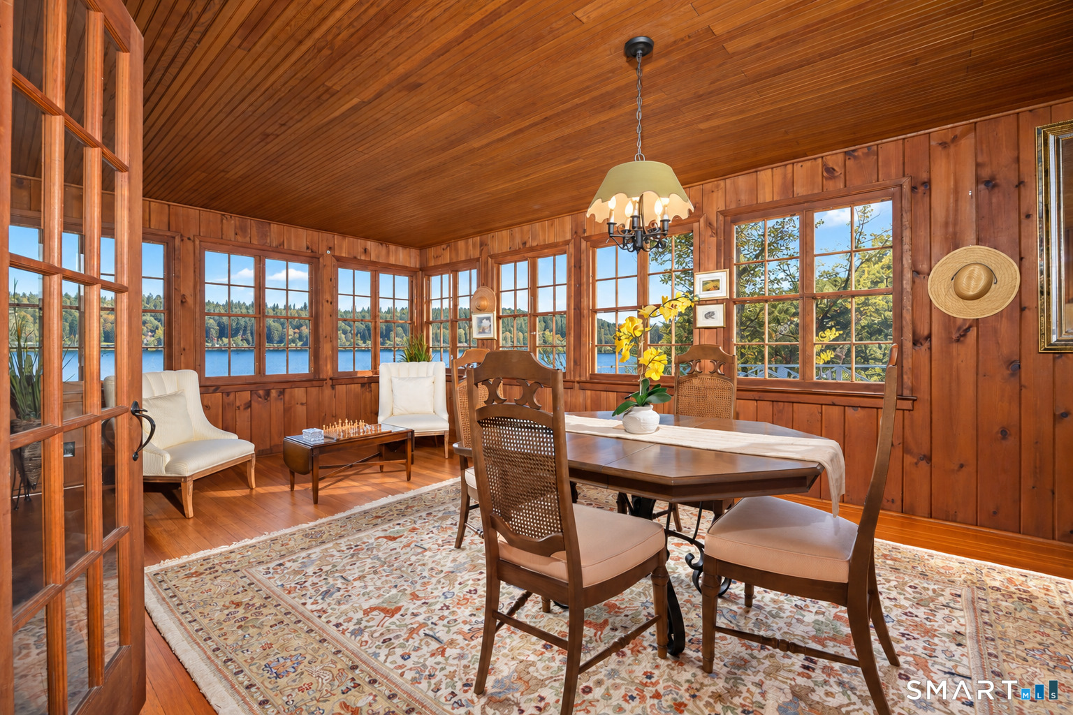 78 Lake Drive South