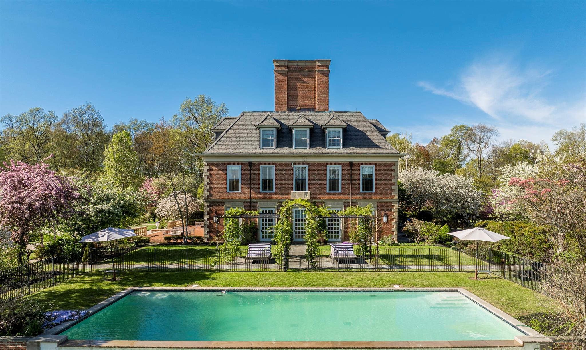 422 Hardscrabble Road