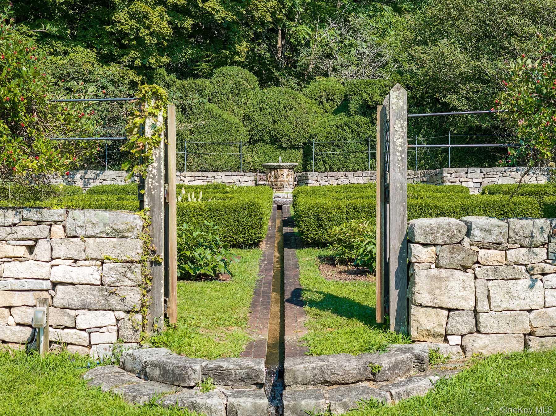 99 Quaker Bridge Road