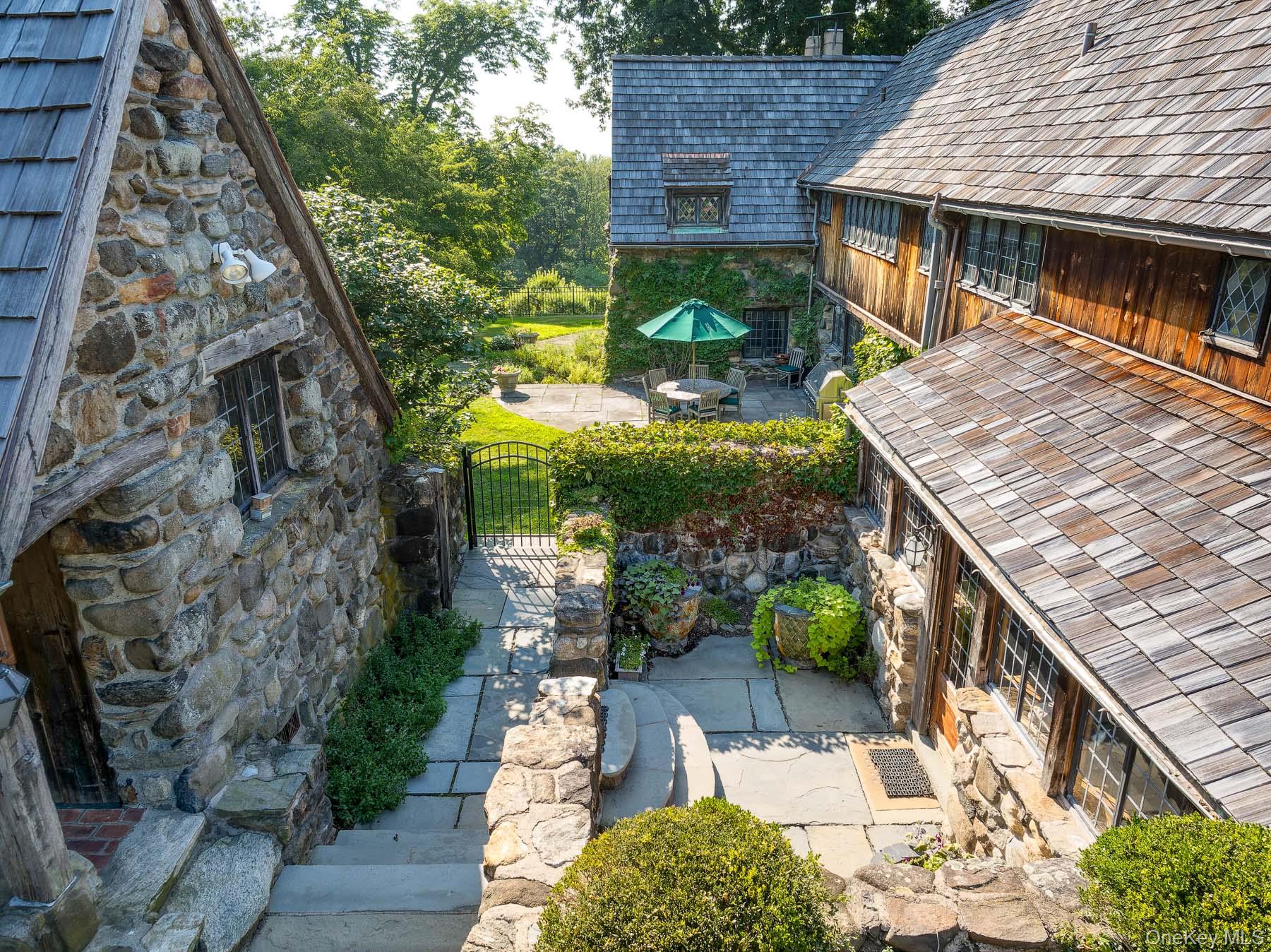 99 Quaker Bridge Road