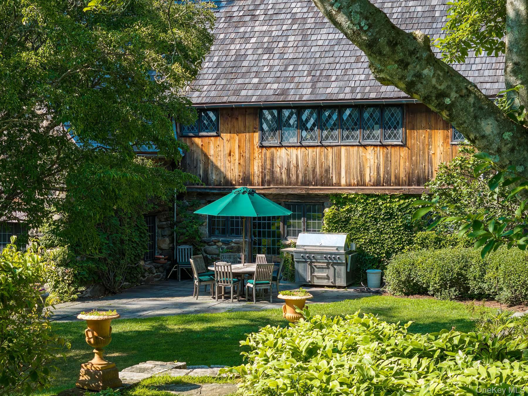 99 Quaker Bridge Road