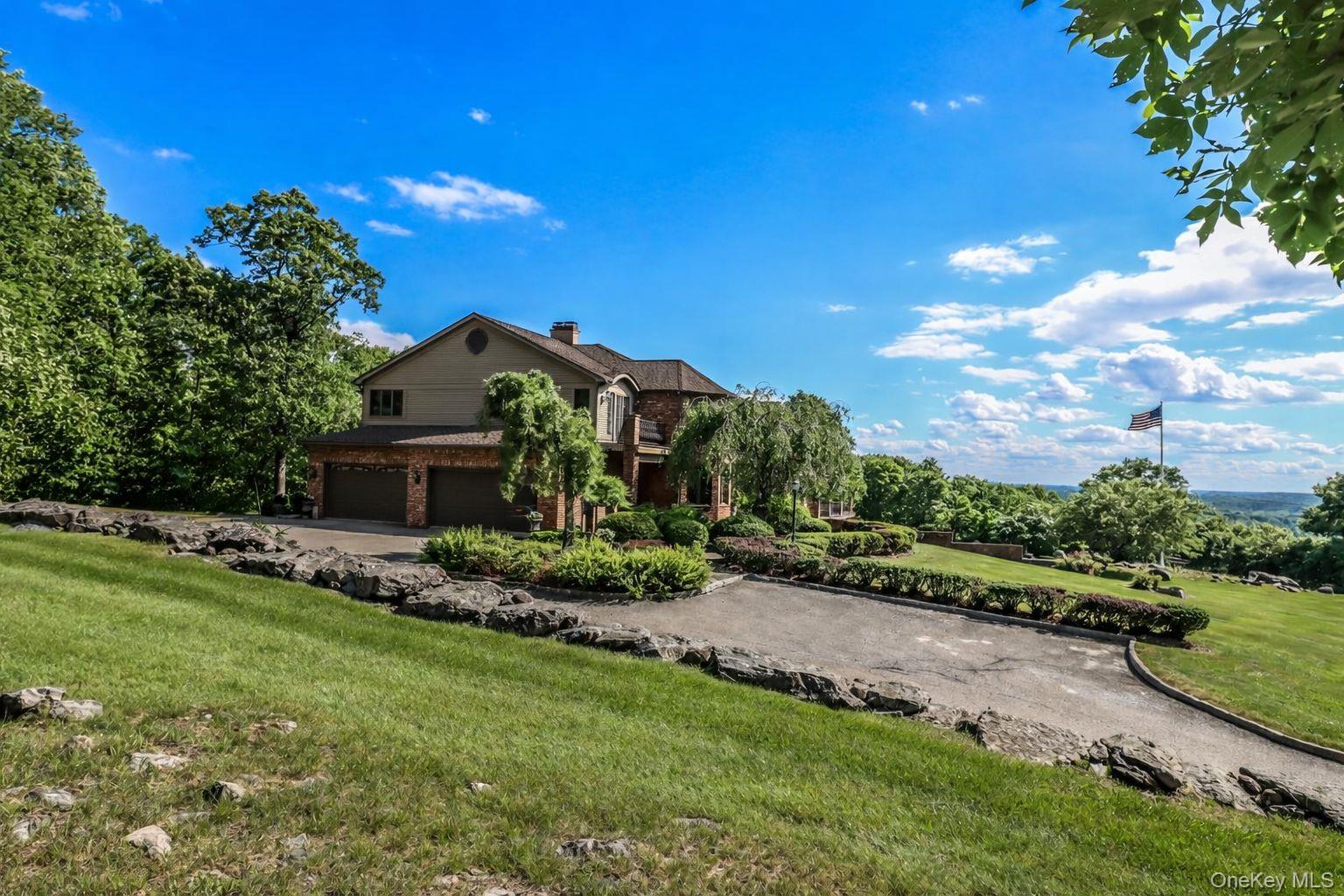 16 Reynwood Drive
