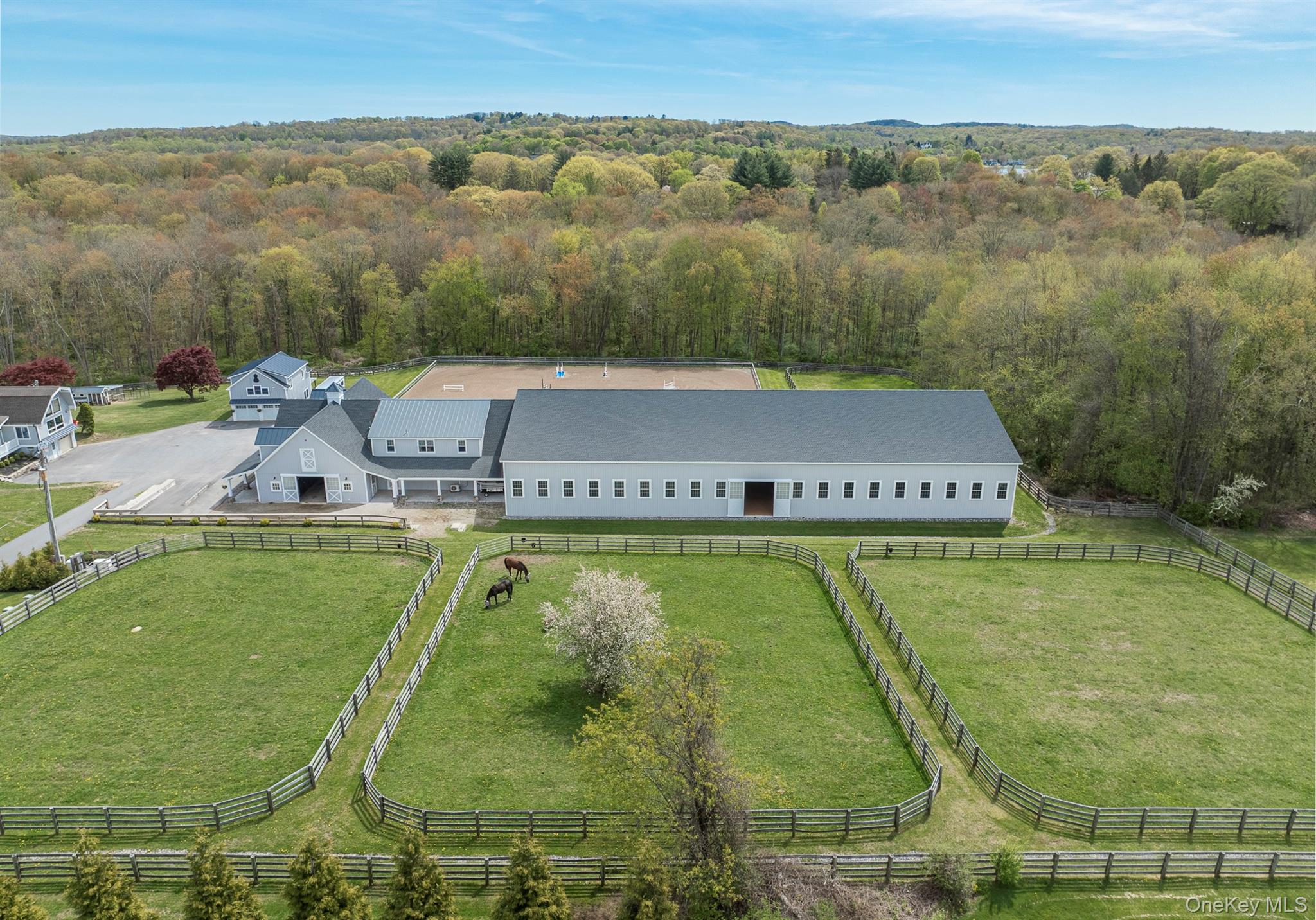 4 Star Cobb Lane
