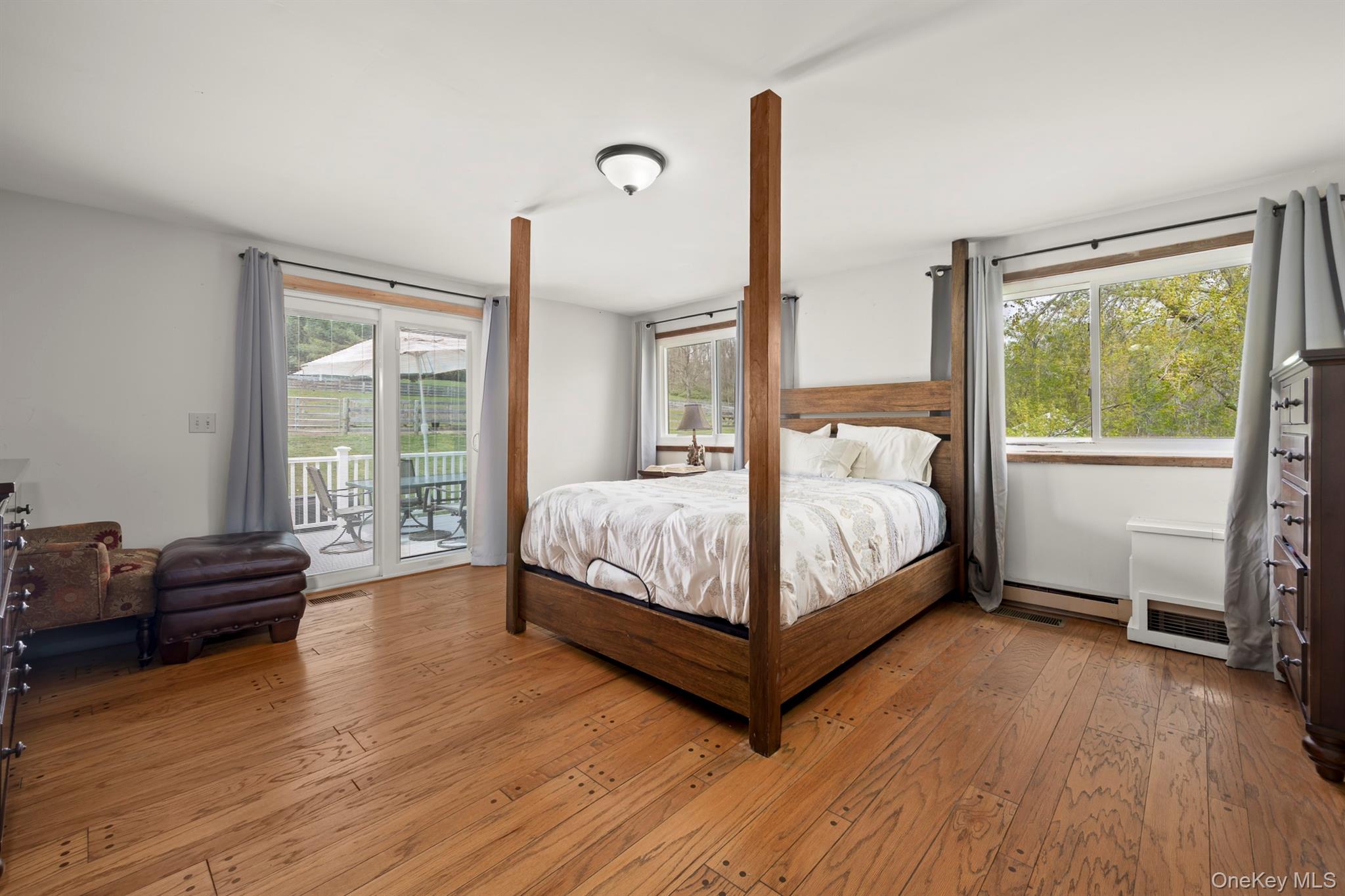 4 Star Cobb Lane