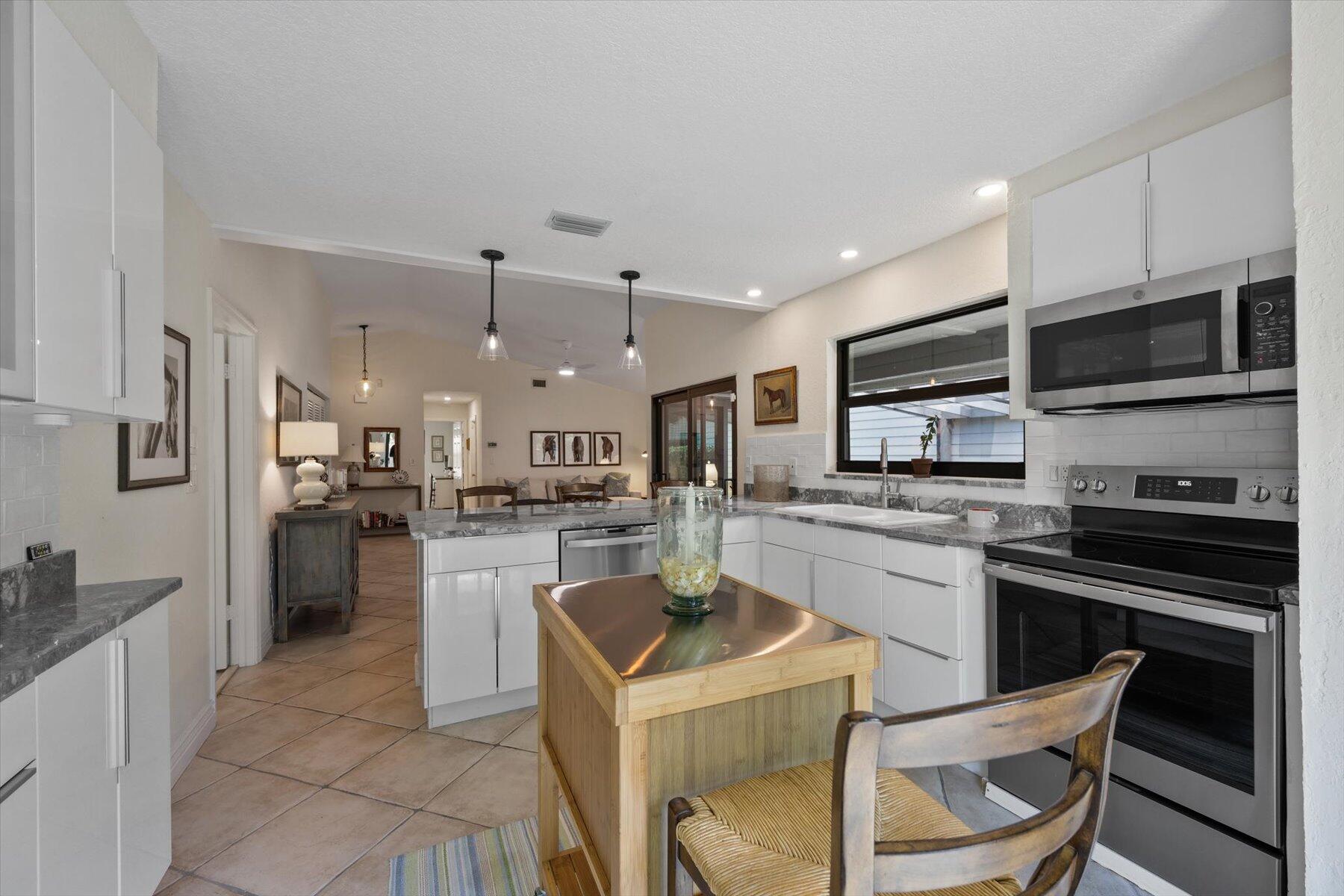 2466 Bedford Mews Drive