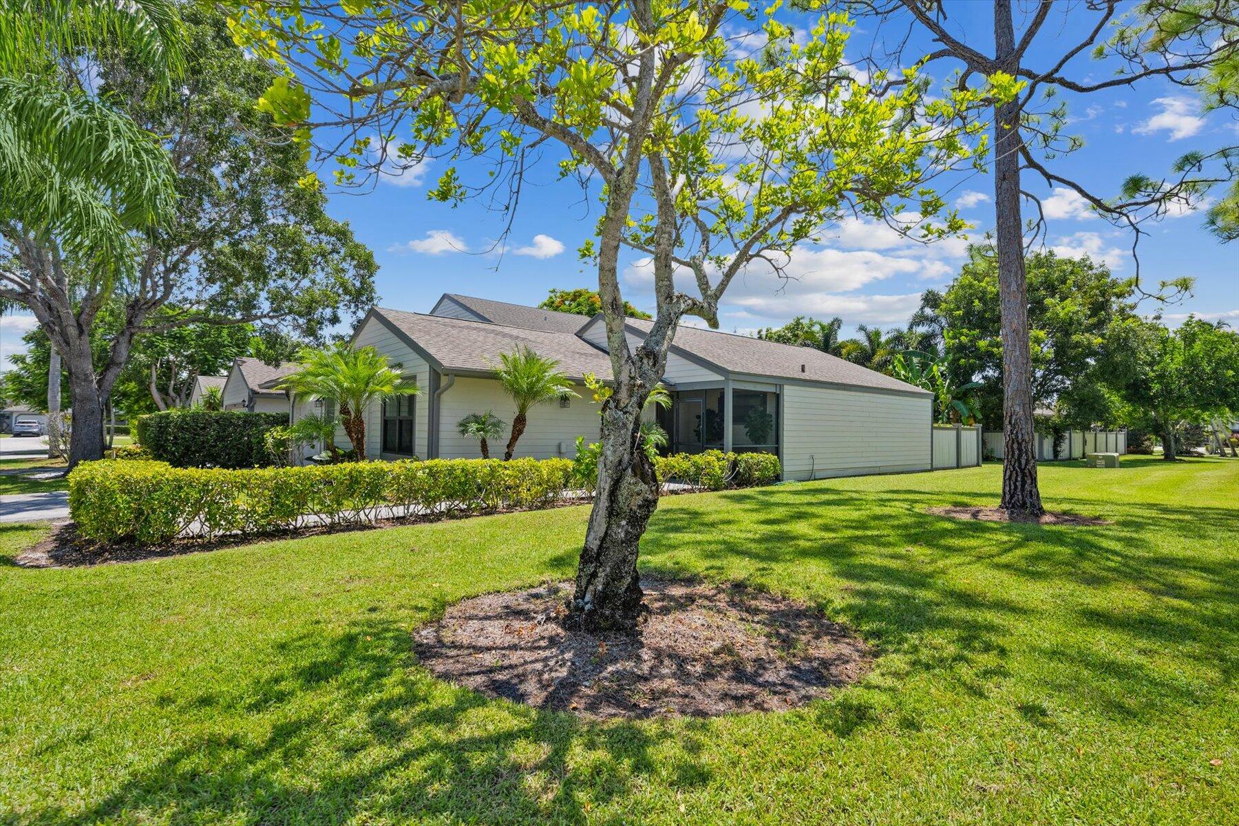 2466 Bedford Mews Drive
