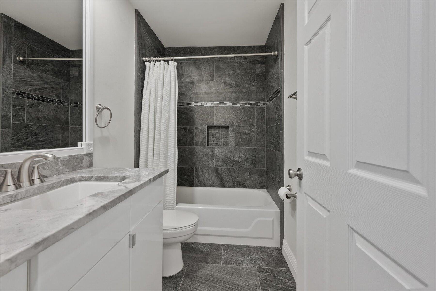 2466 Bedford Mews Drive