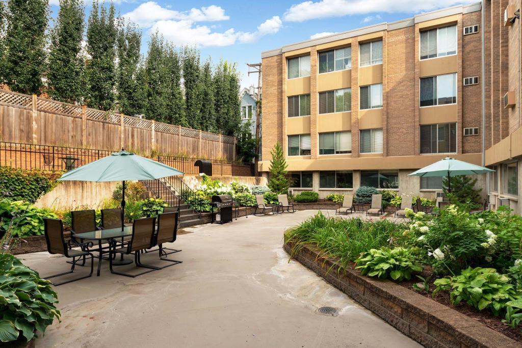 1770 Bryant Avenue S Unit: 311