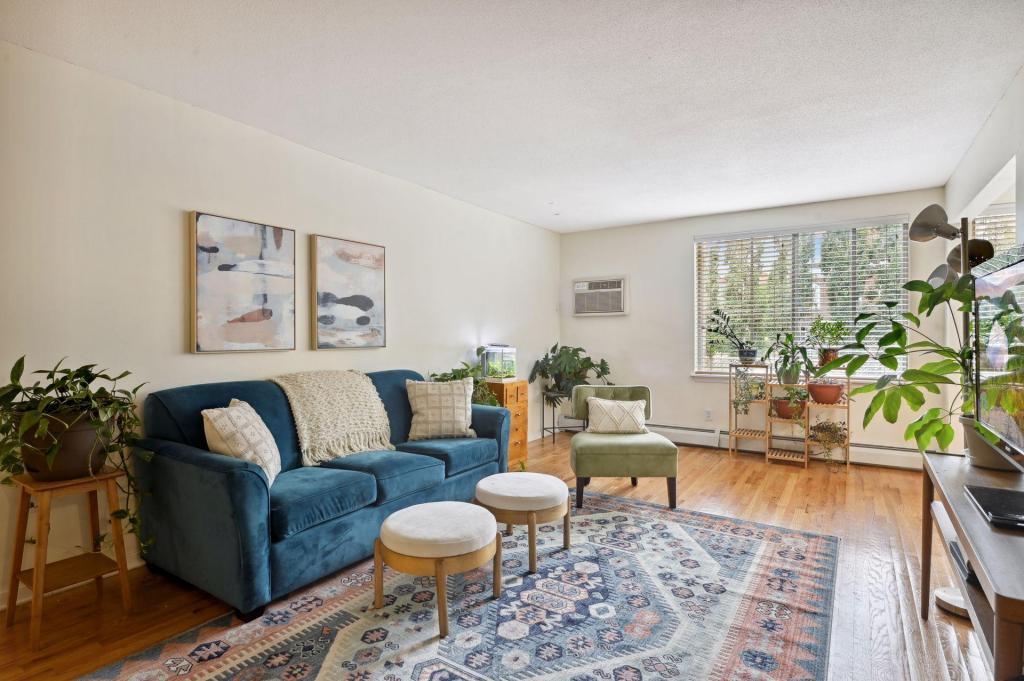 1770 Bryant Avenue S Unit: 311