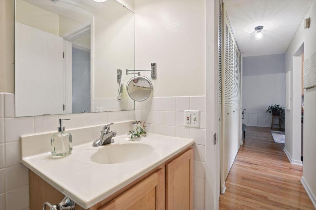 1770 Bryant Avenue S Unit: 311