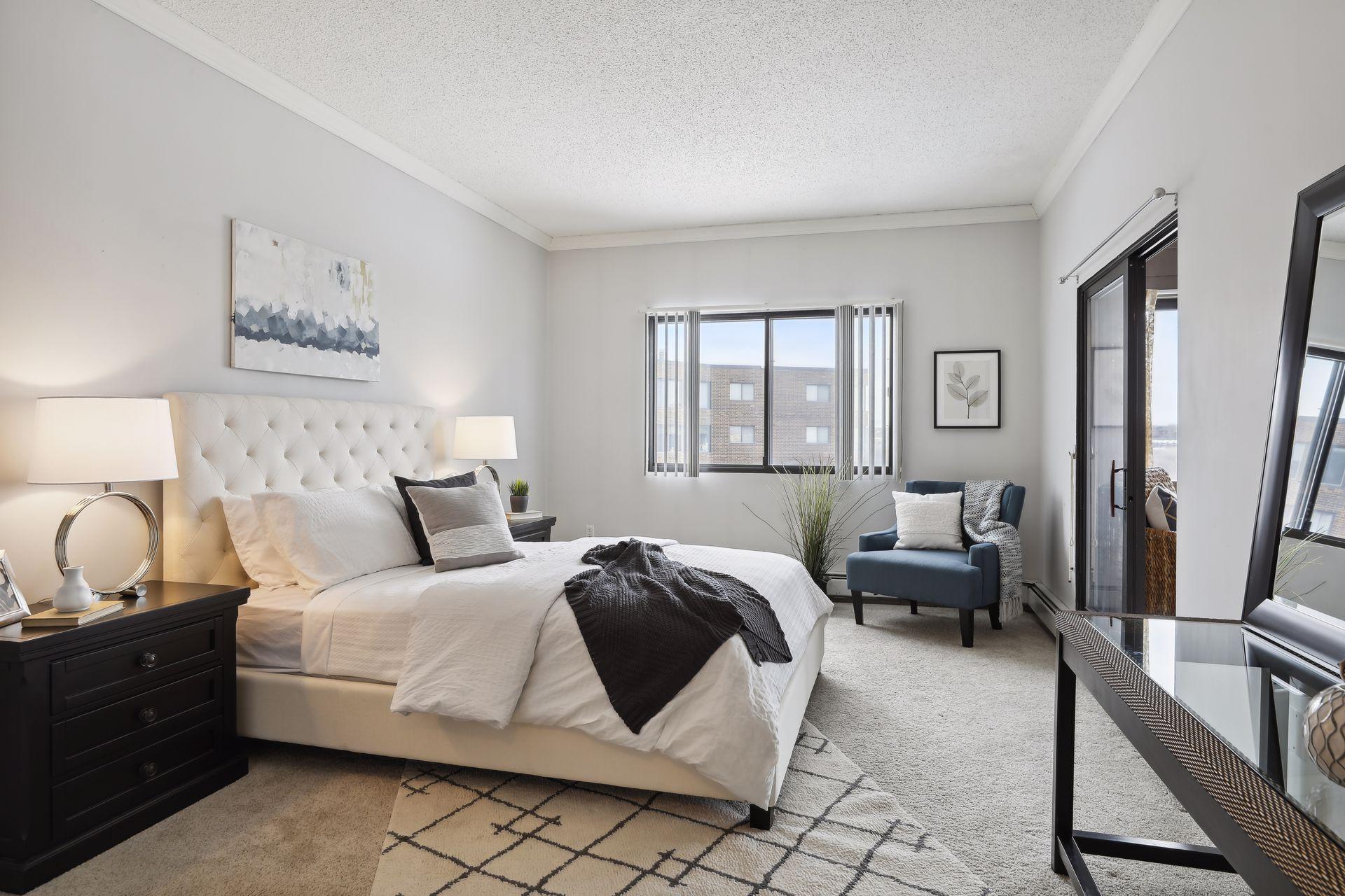 2275 Youngman Avenue Unit: 406W