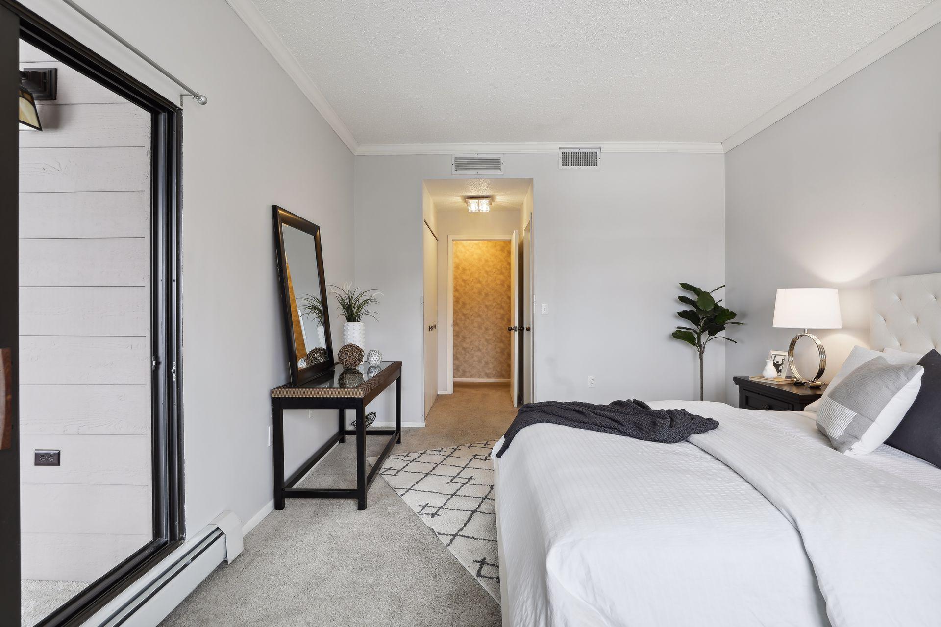 2275 Youngman Avenue Unit: 406W