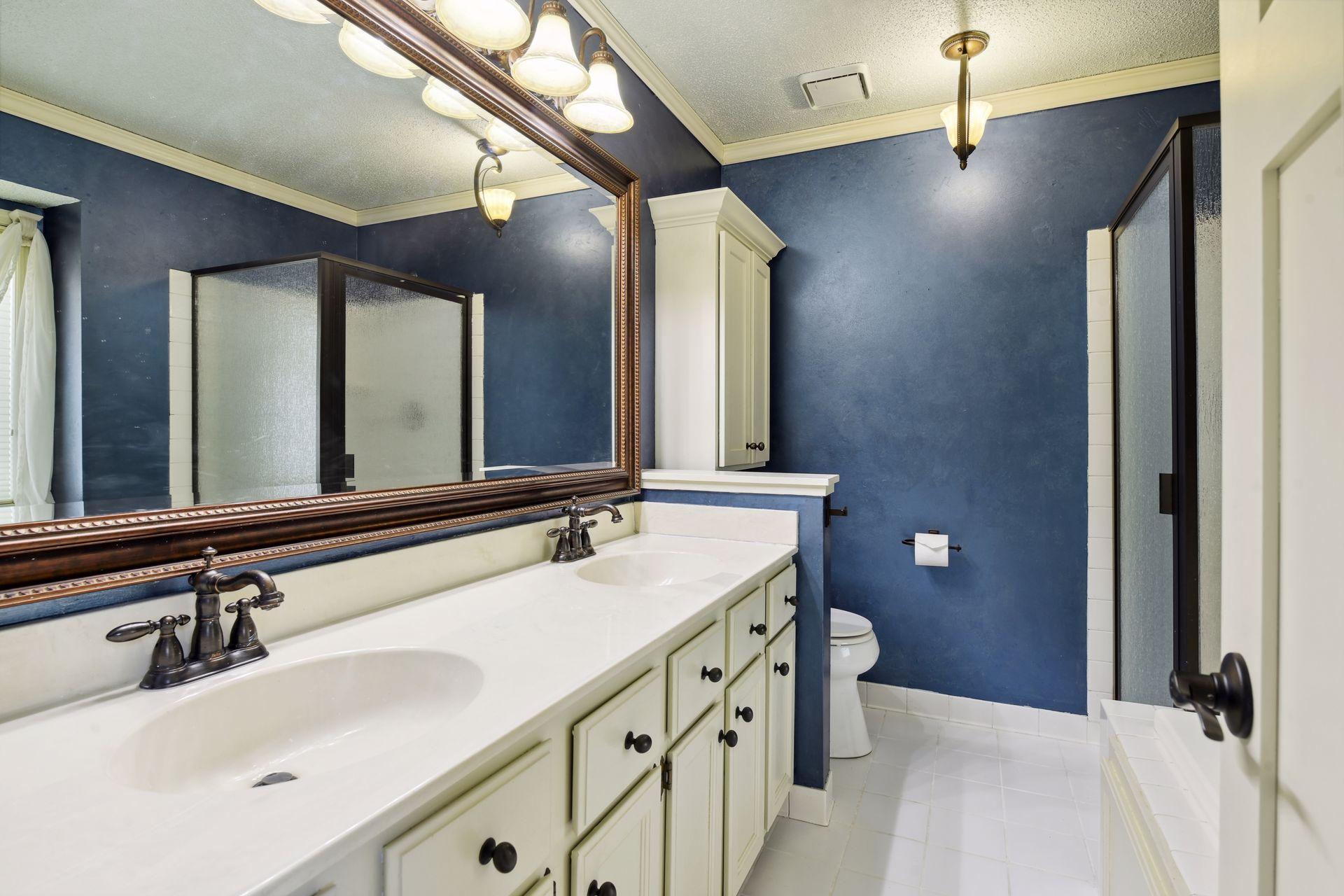 8122 W 109th Street Circle