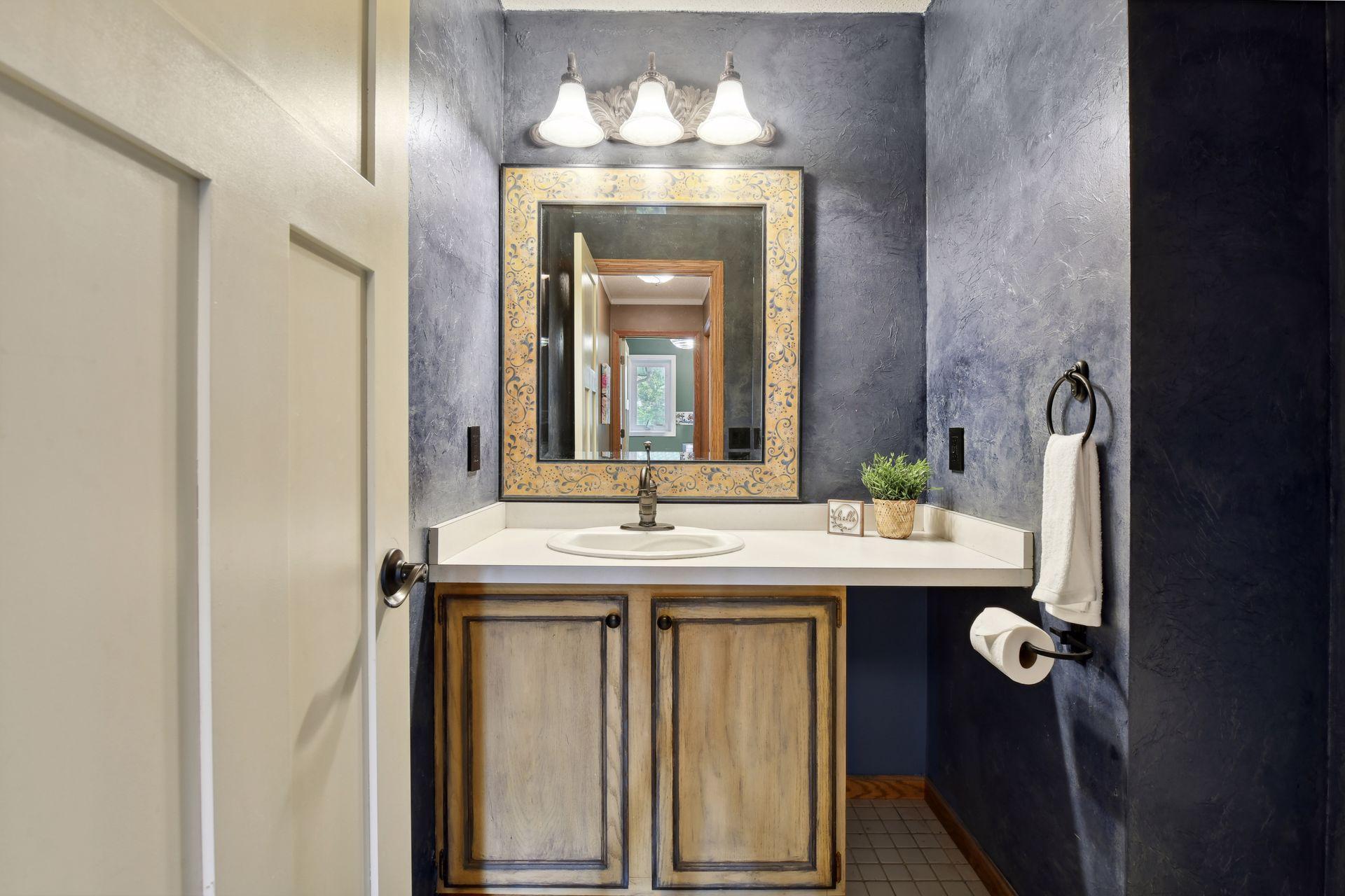 8122 W 109th Street Circle