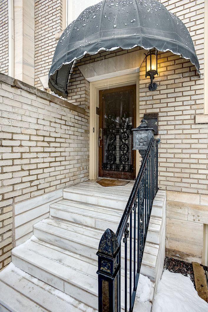 808 Summit Avenue Unit: 2