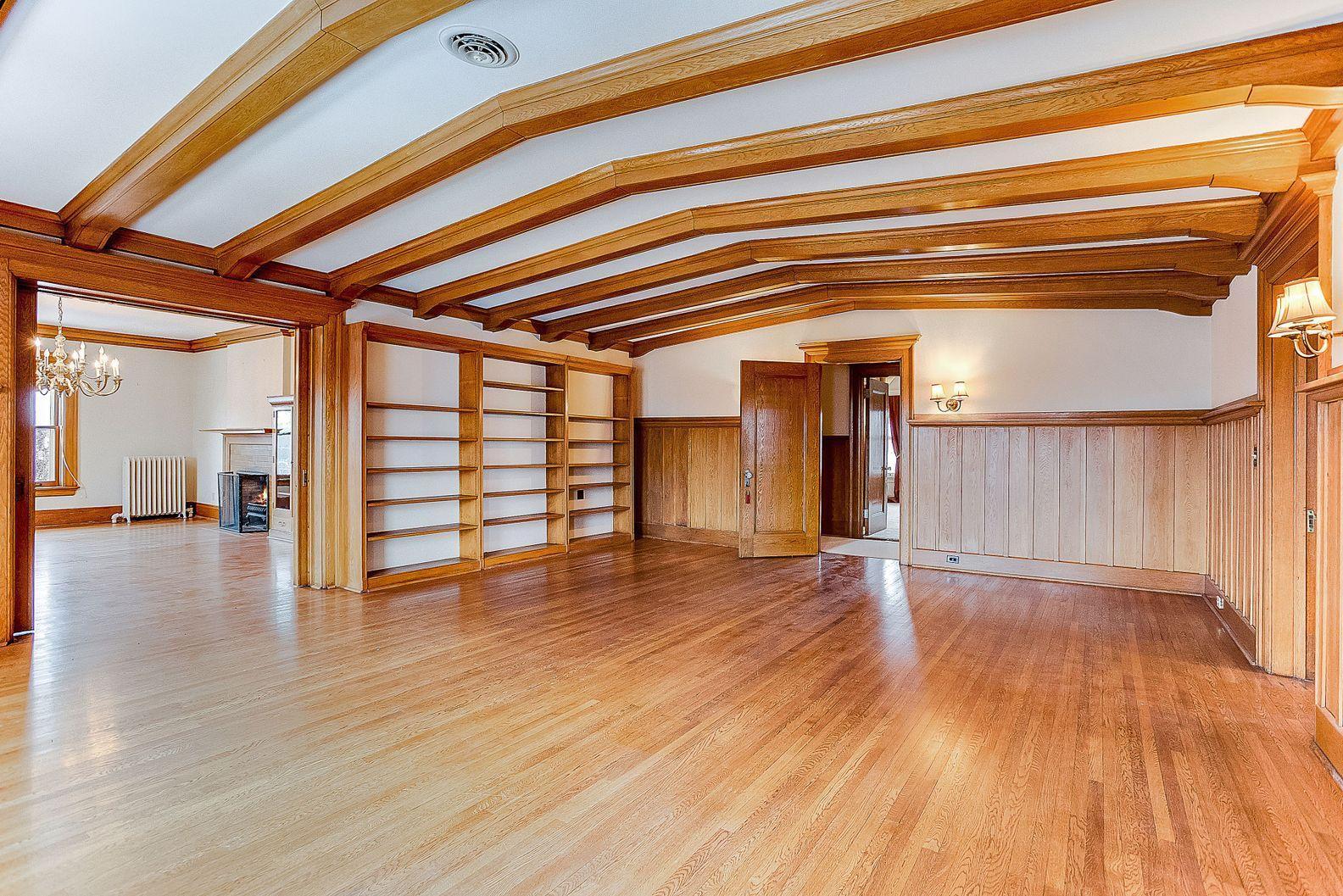 808 Summit Avenue Unit: 2