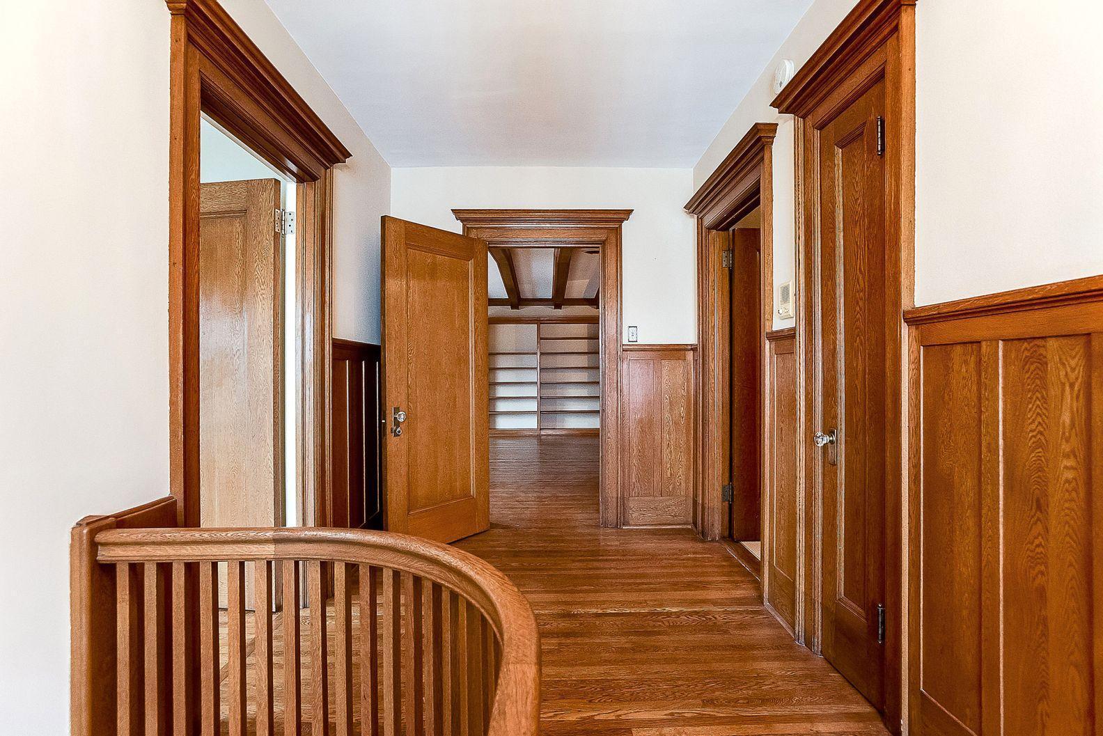 808 Summit Avenue Unit: 2