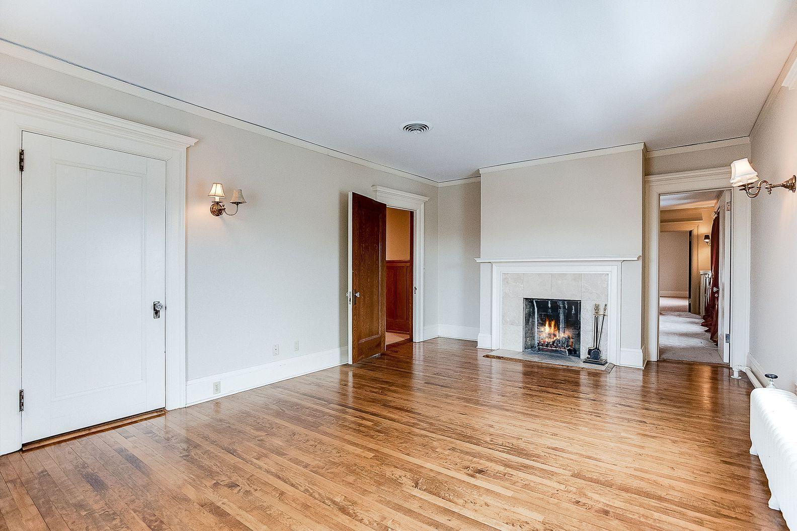 808 Summit Avenue Unit: 2