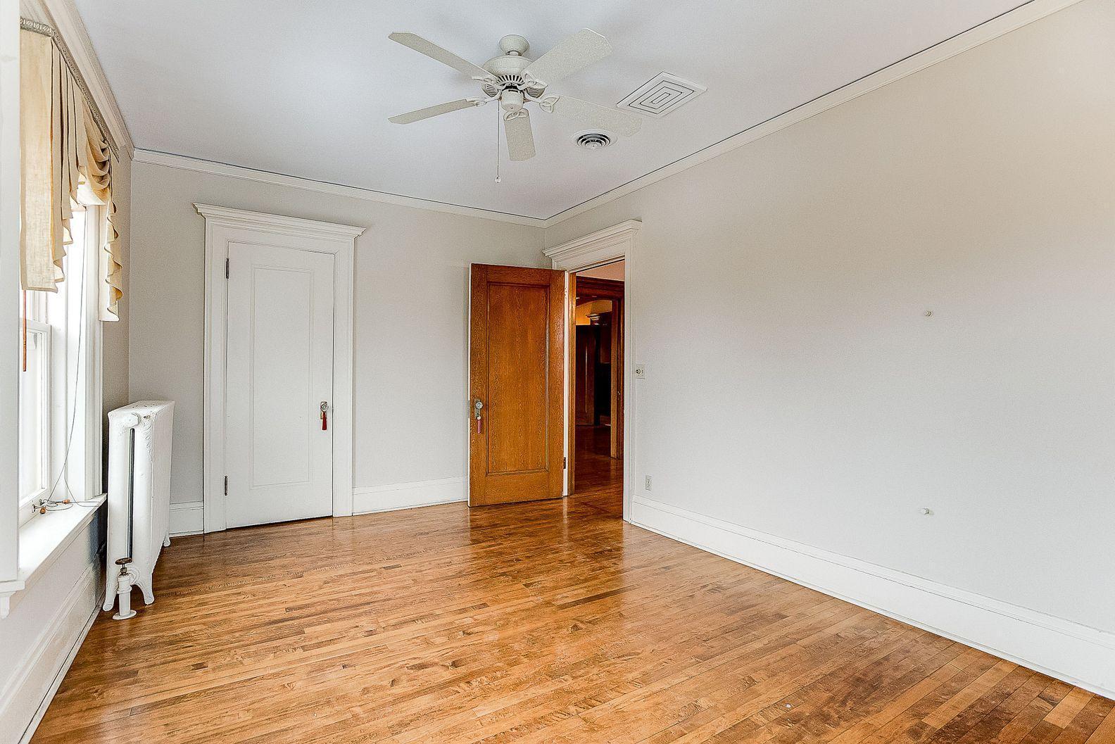 808 Summit Avenue Unit: 2