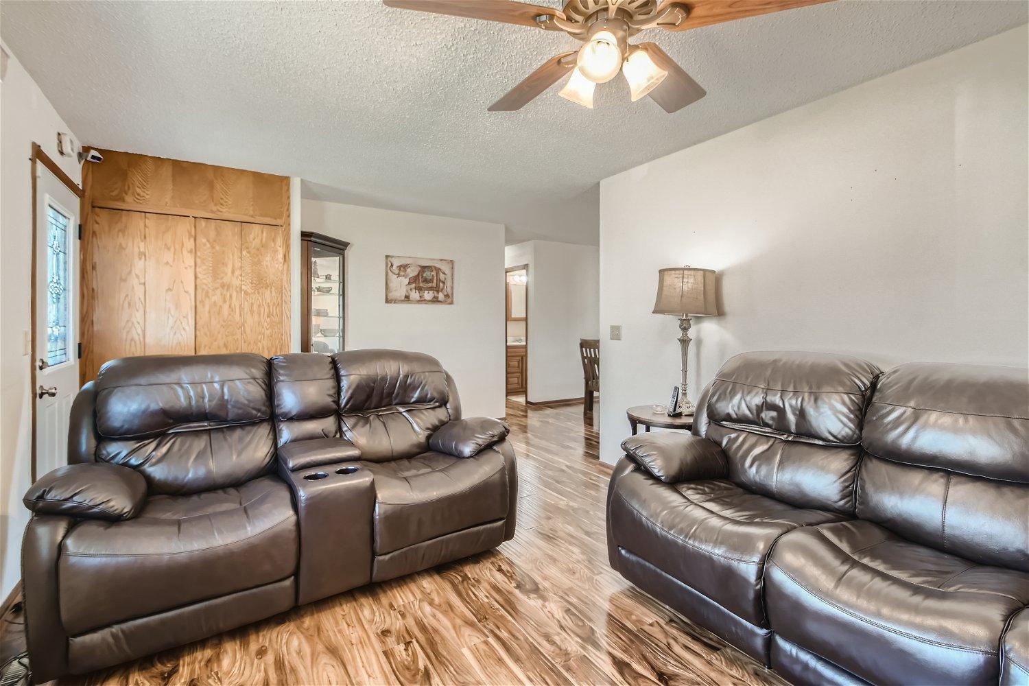 770 Hyacinth Avenue E