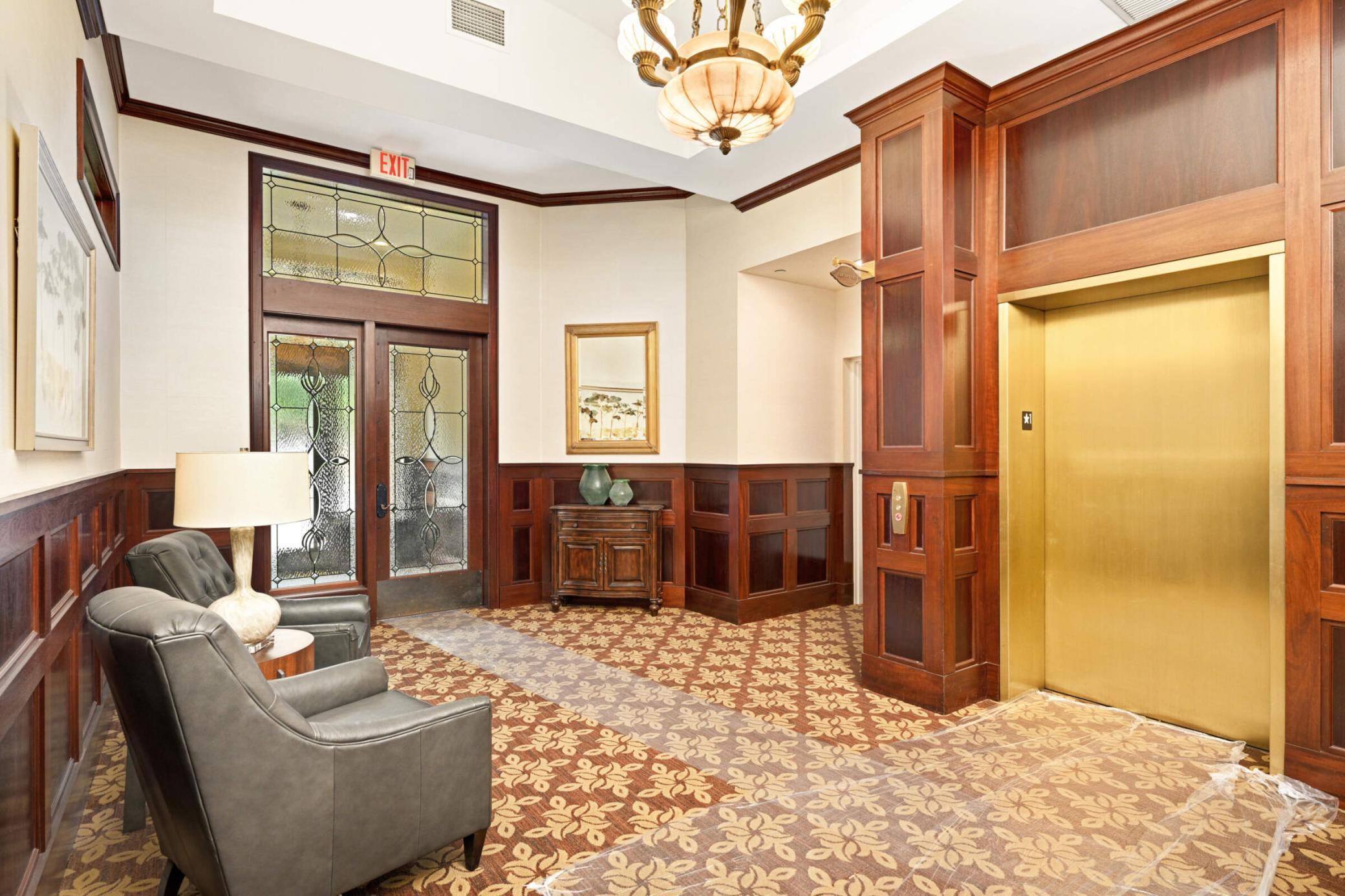 1060 Grand Avenue Unit: 302