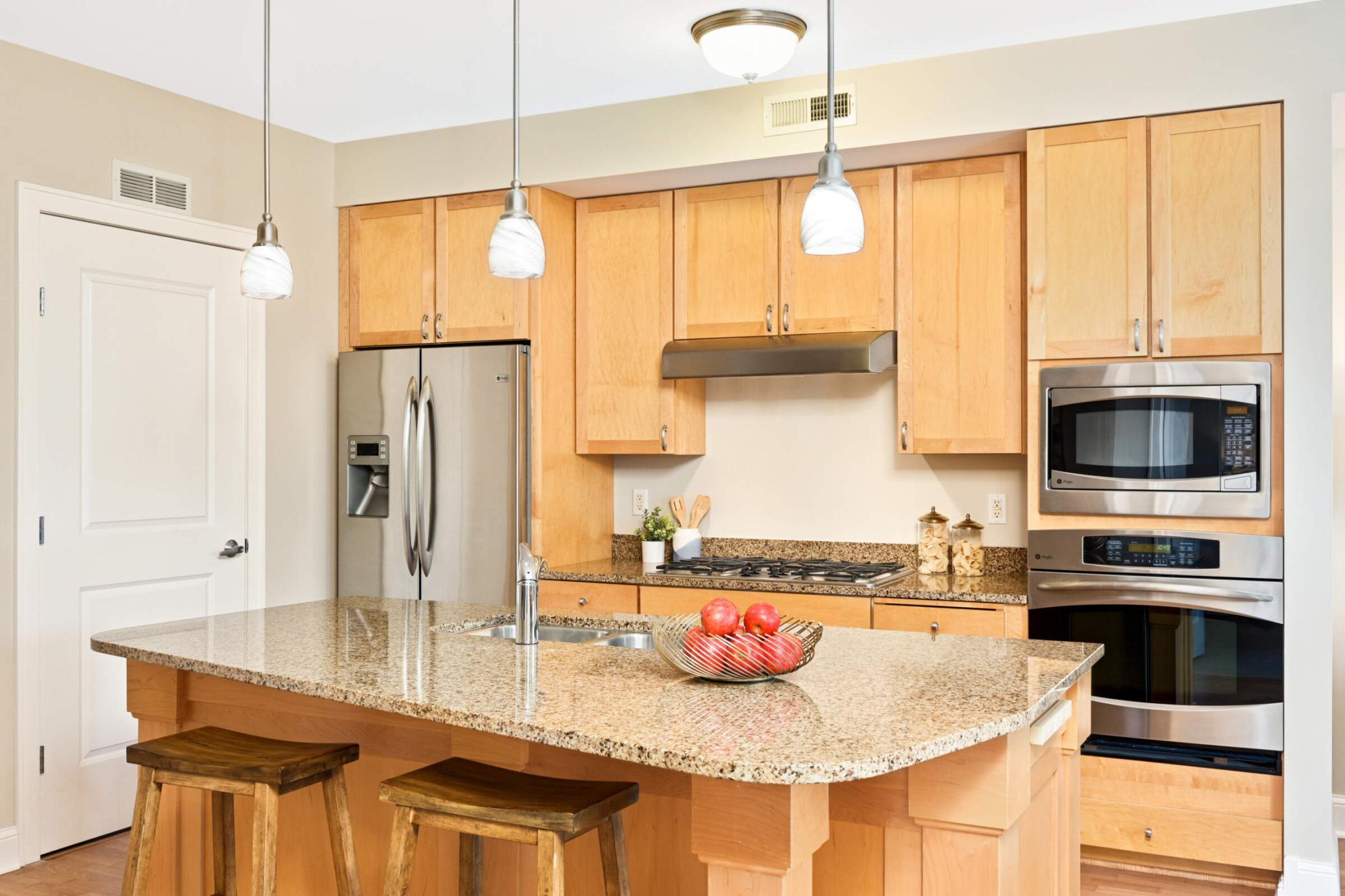 1060 Grand Avenue Unit: 302