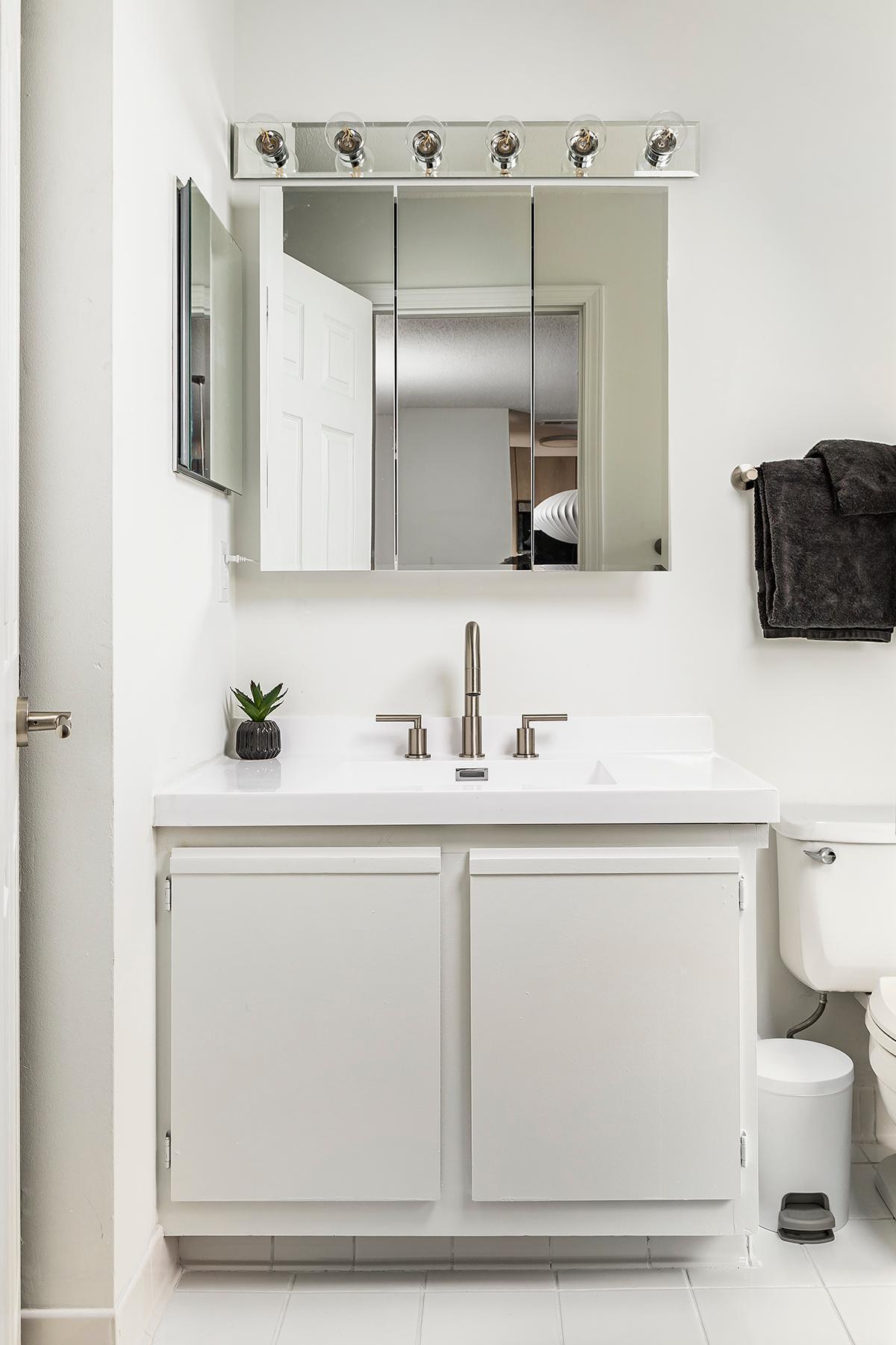 455 Dayton Avenue Unit: 208