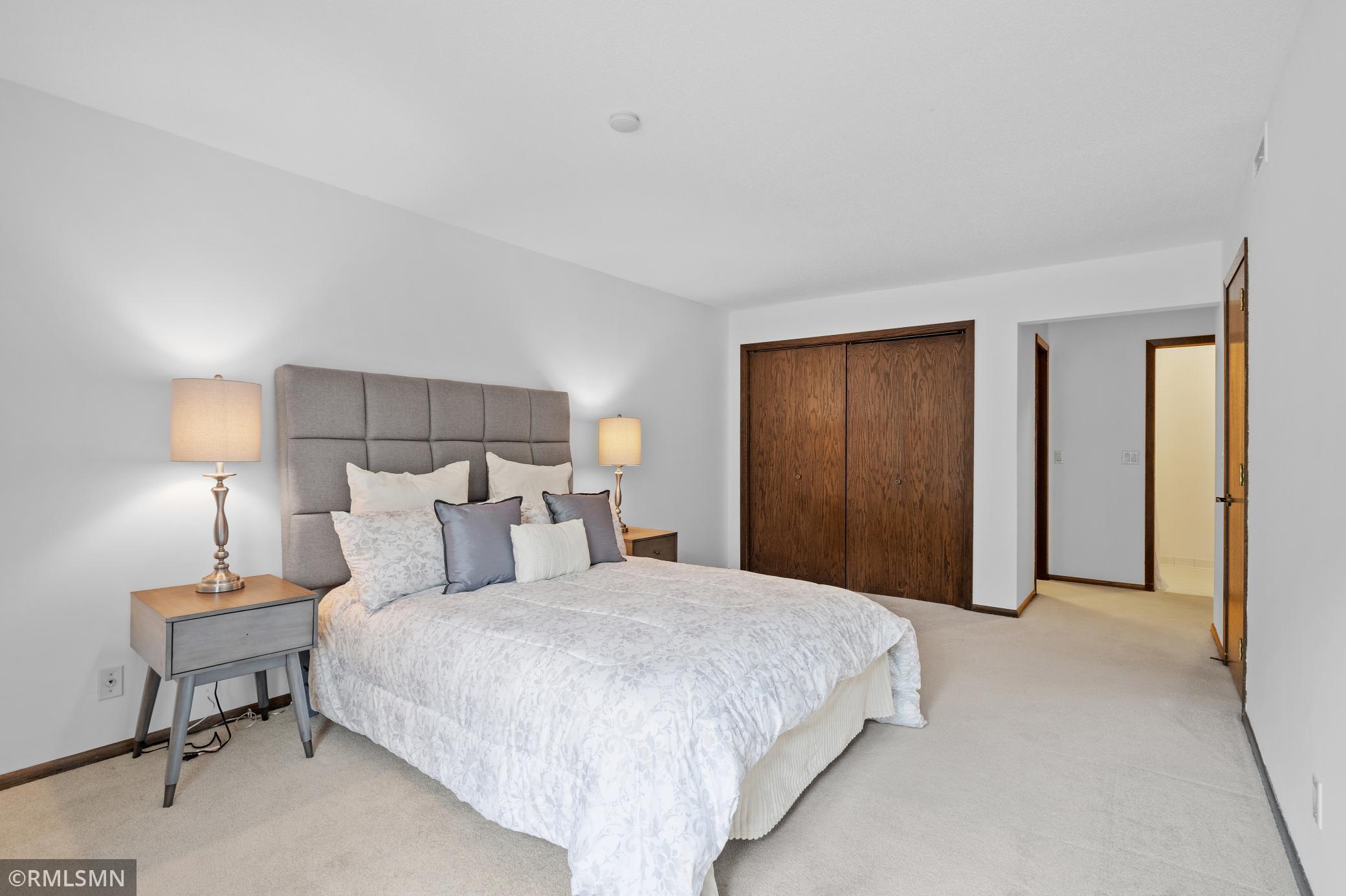 8441 Irwin Road Unit: 215