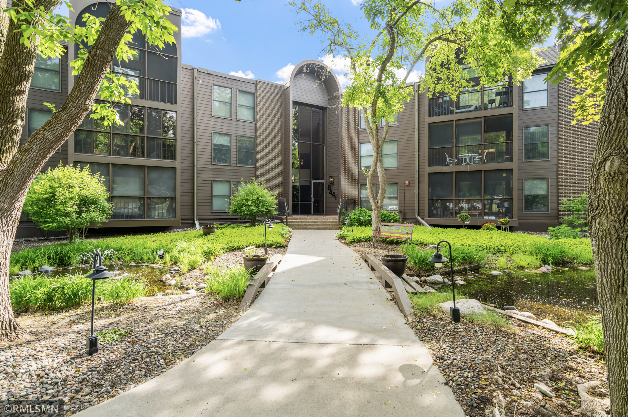 8441 Irwin Road Unit: 215