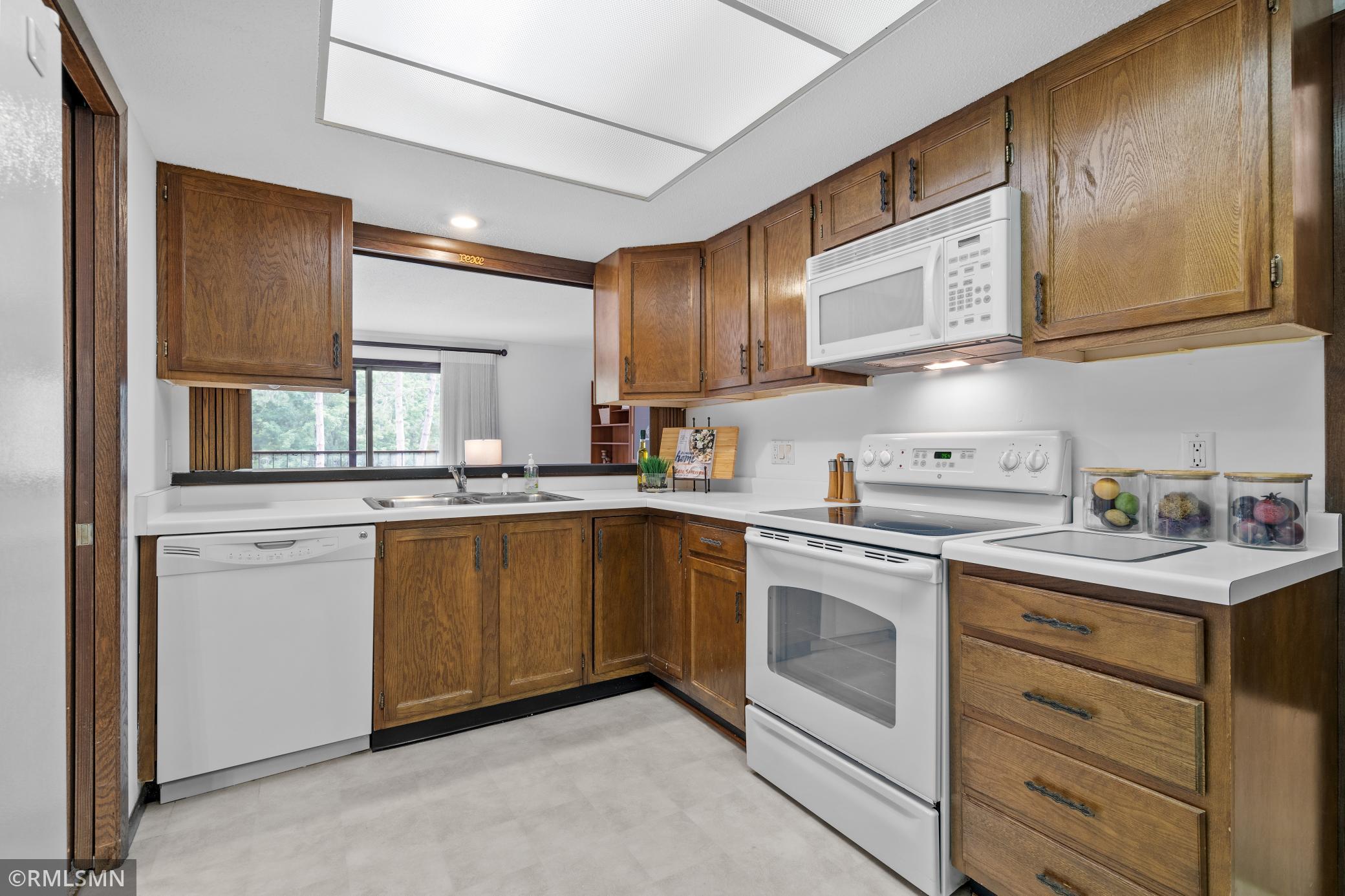 8441 Irwin Road Unit: 215