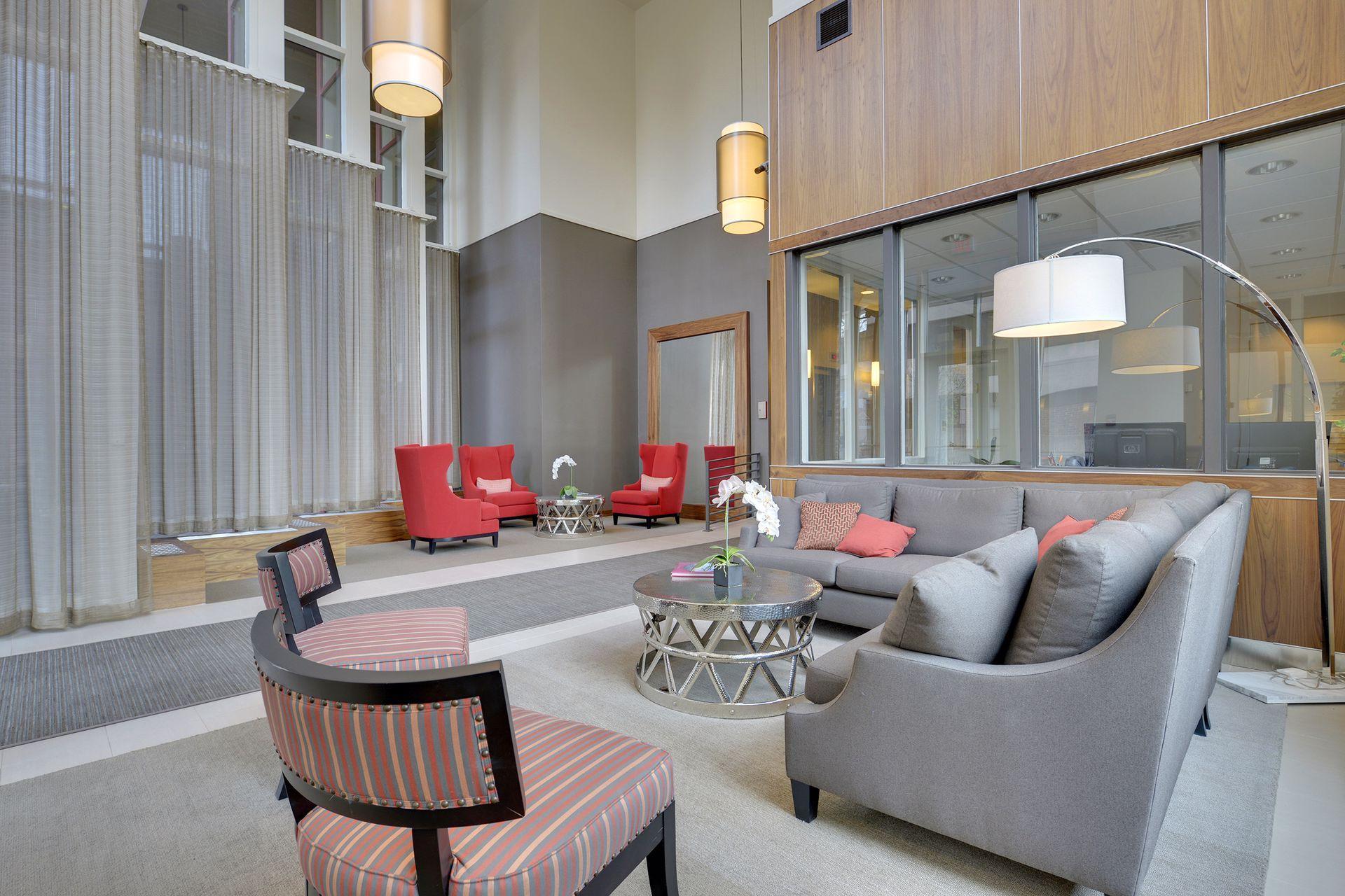 168 6th Street E Unit: 4001