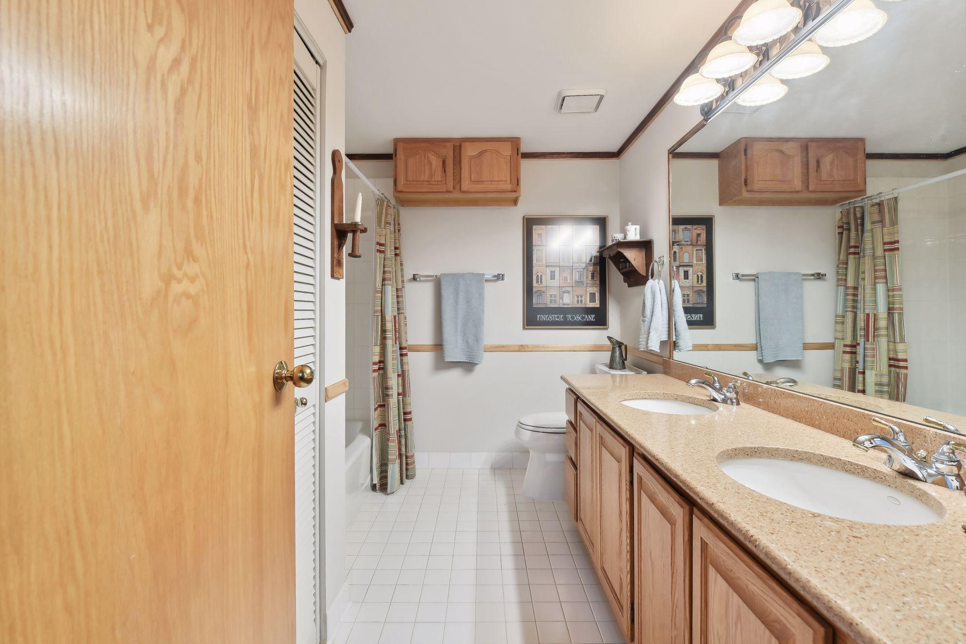 168 6th Street E Unit: 4001