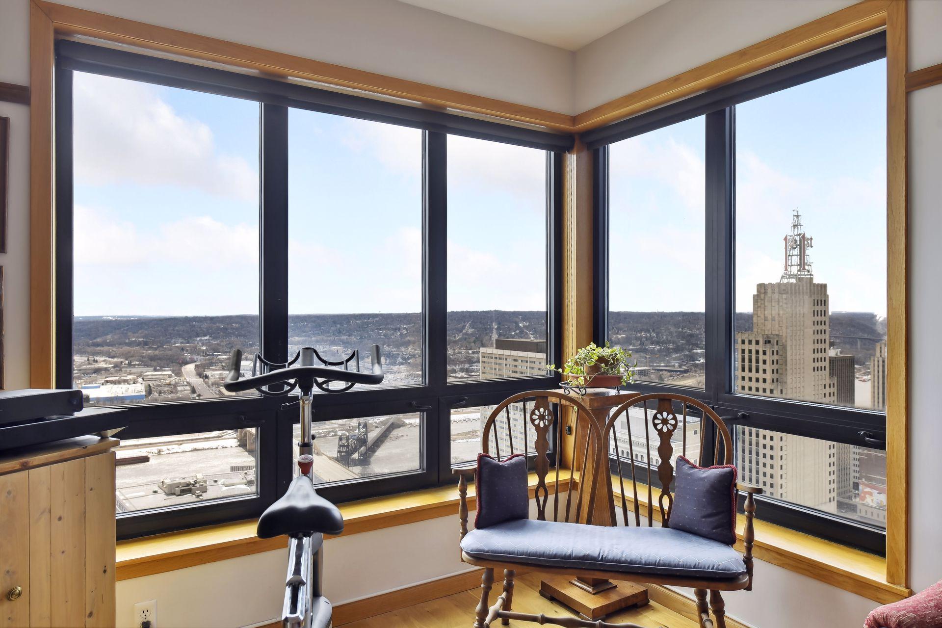 168 6th Street E Unit: 4001