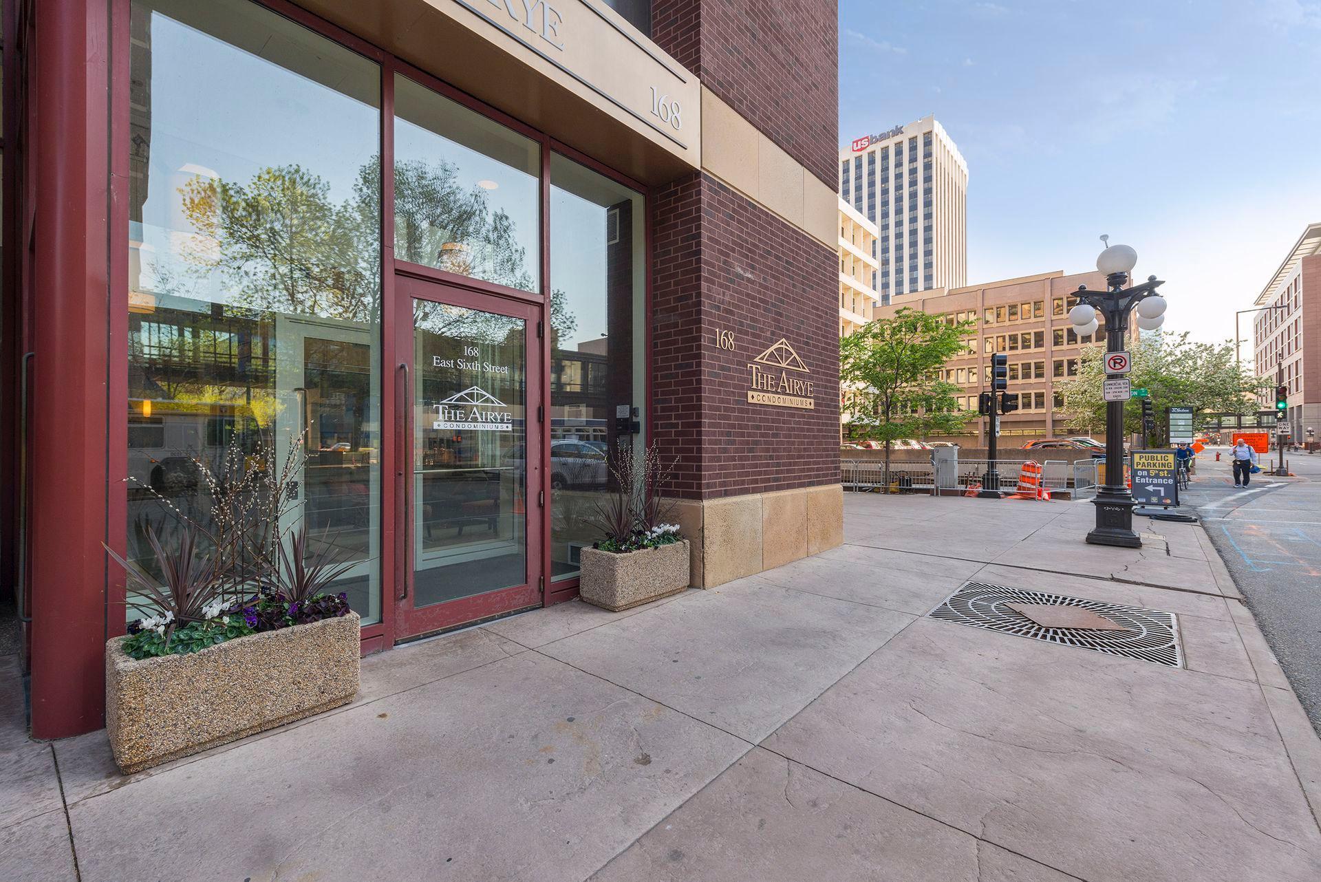 168 6th Street E Unit: 4001