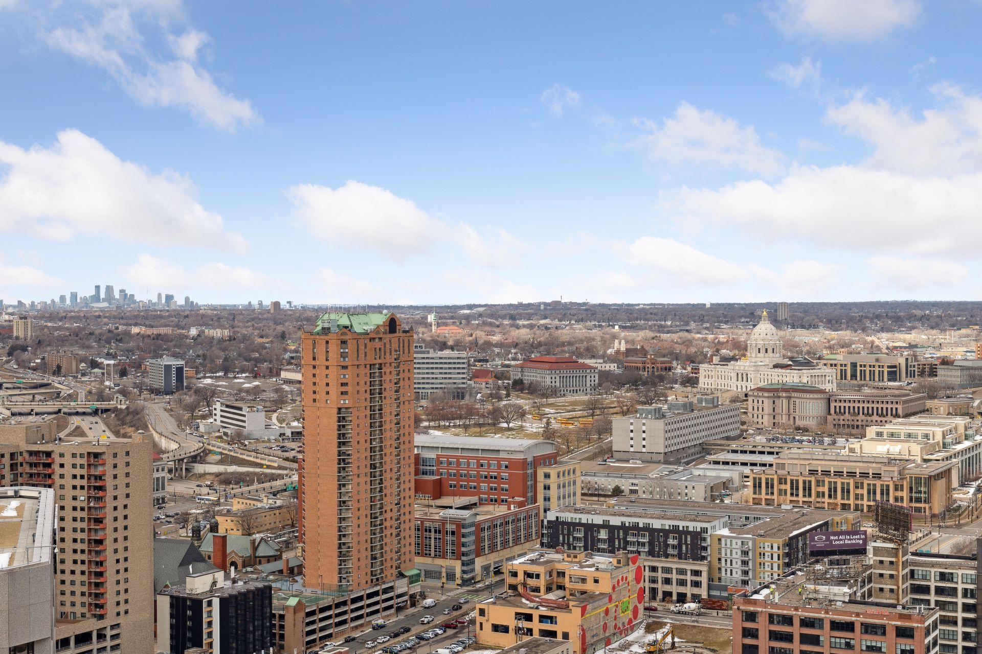 168 6th Street E Unit: 4001