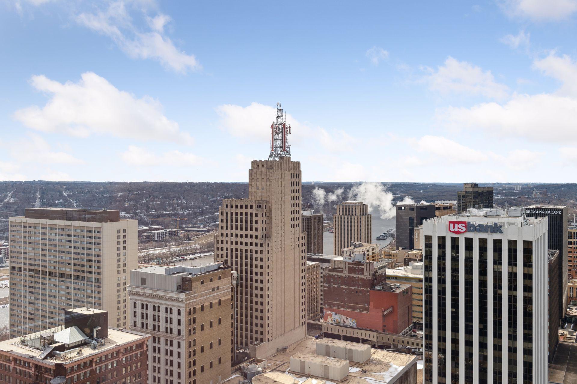 168 6th Street E Unit: 4001