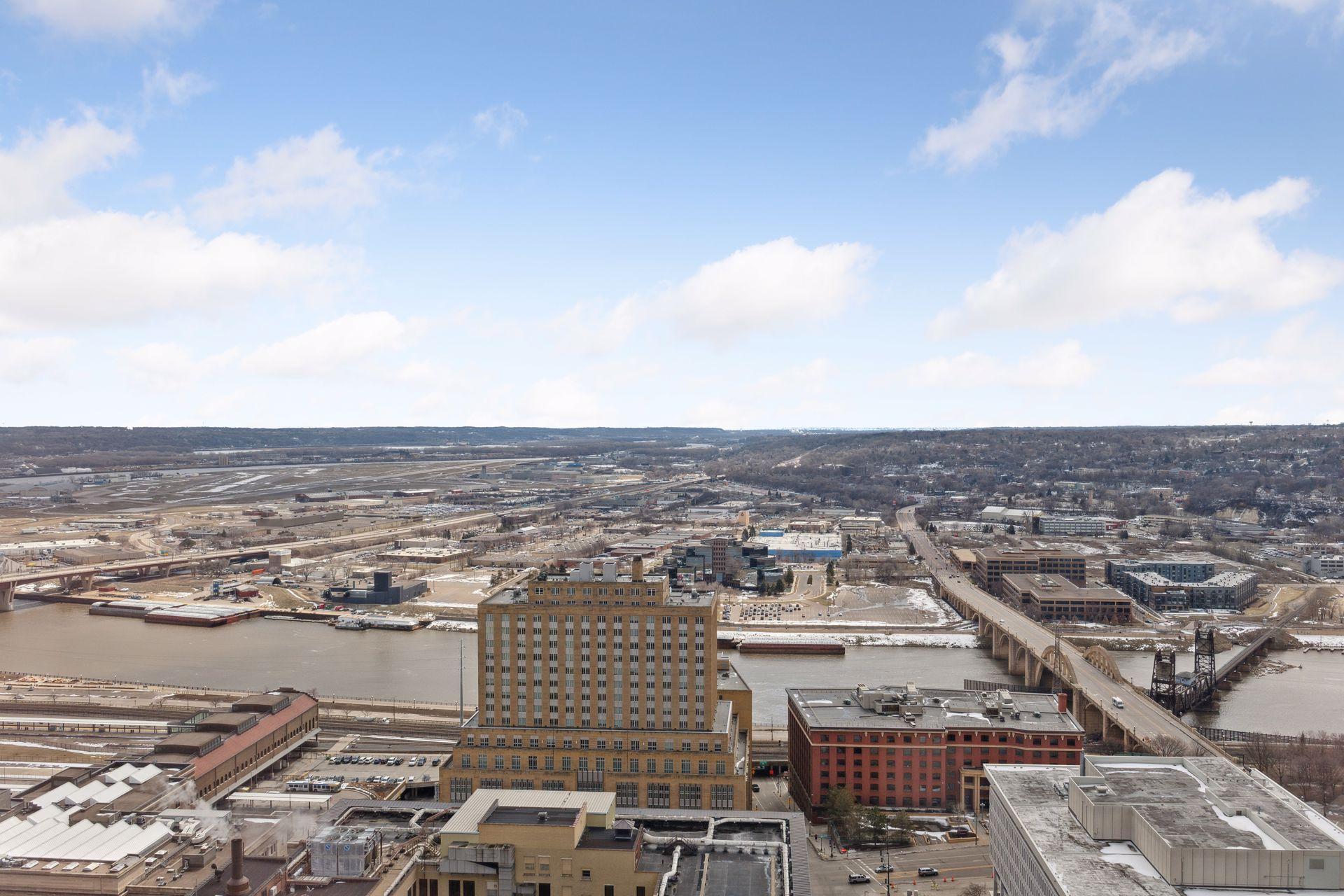 168 6th Street E Unit: 4001