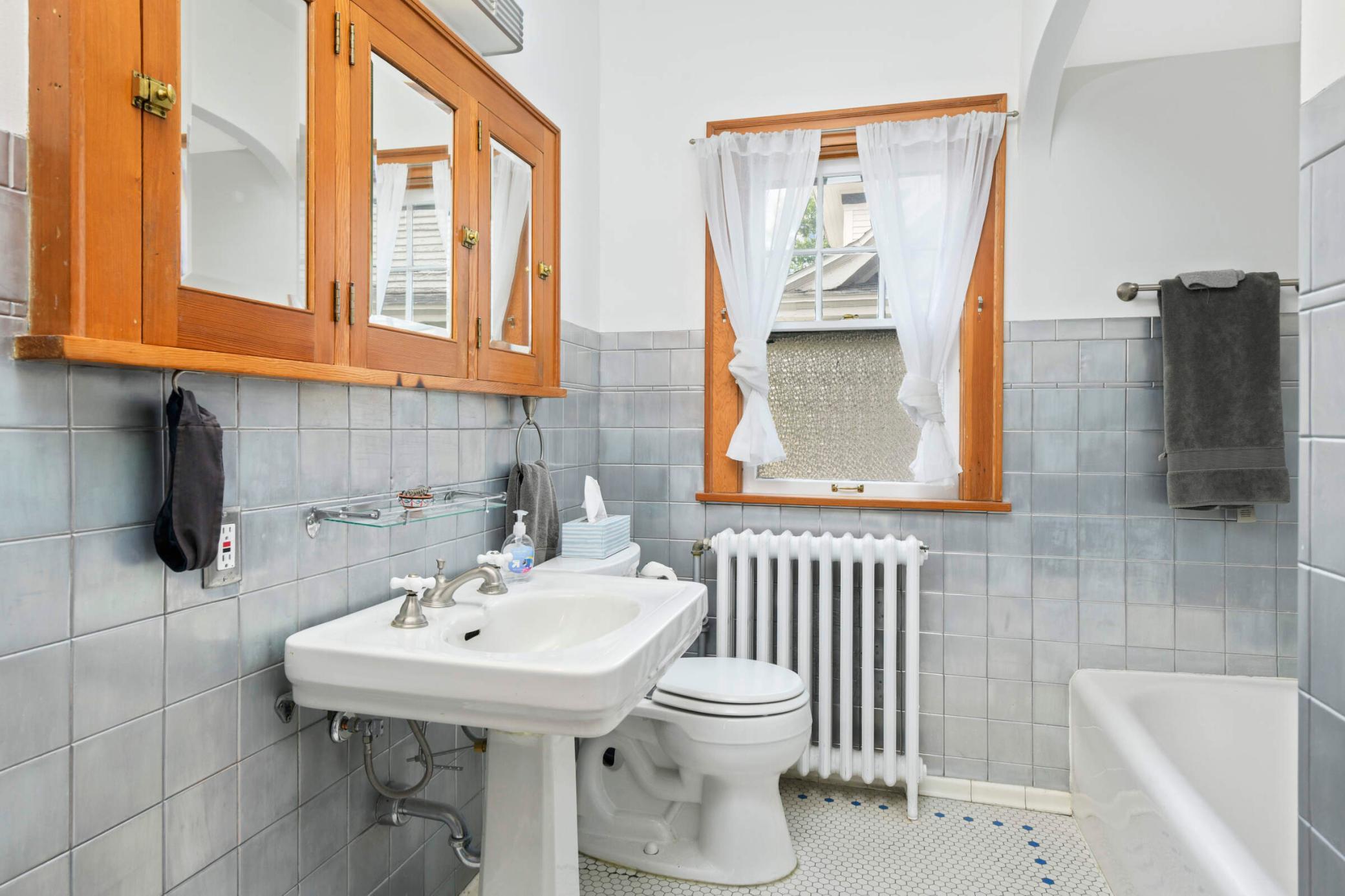 1074 Goodrich Avenue