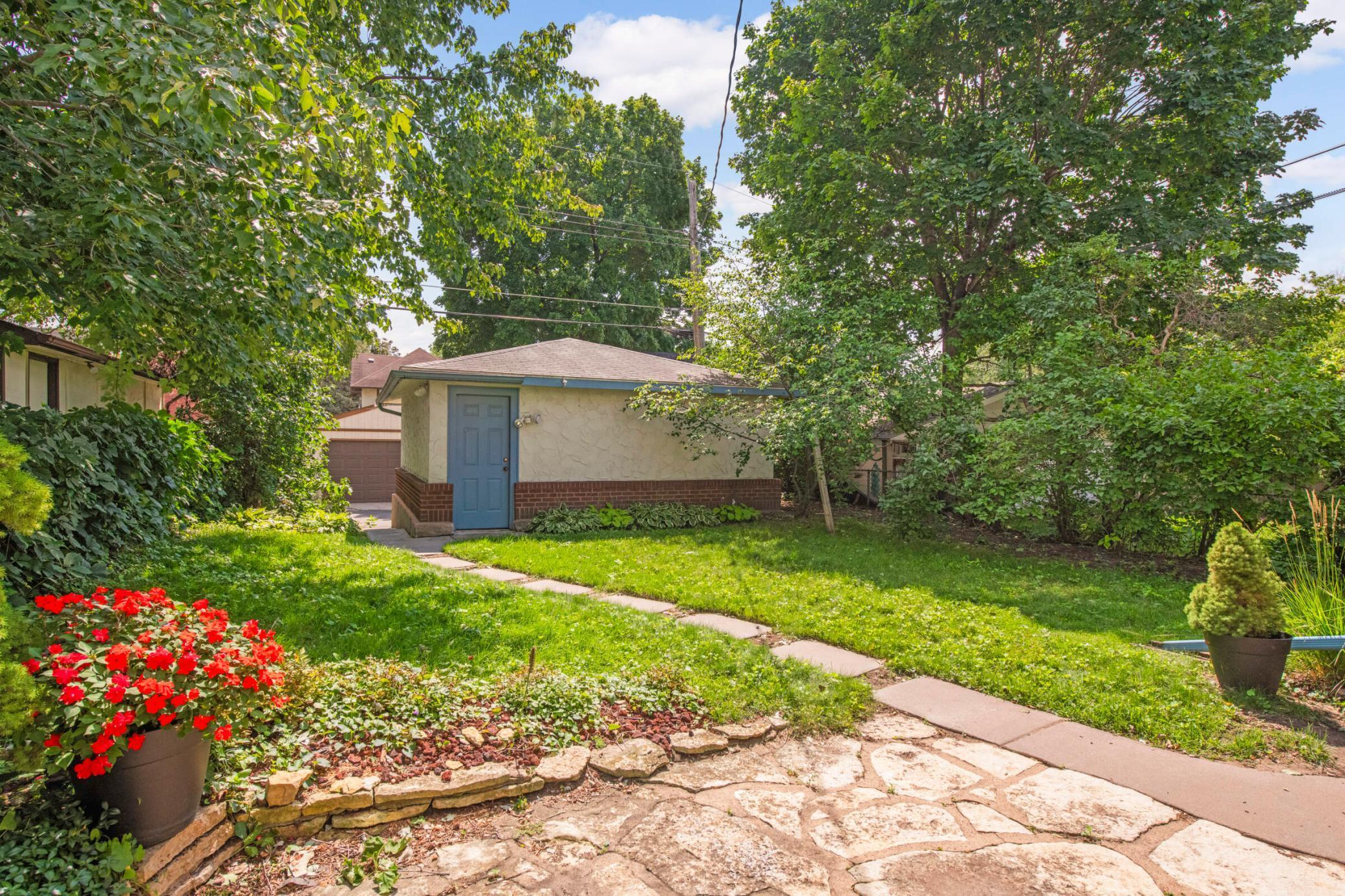 1074 Goodrich Avenue