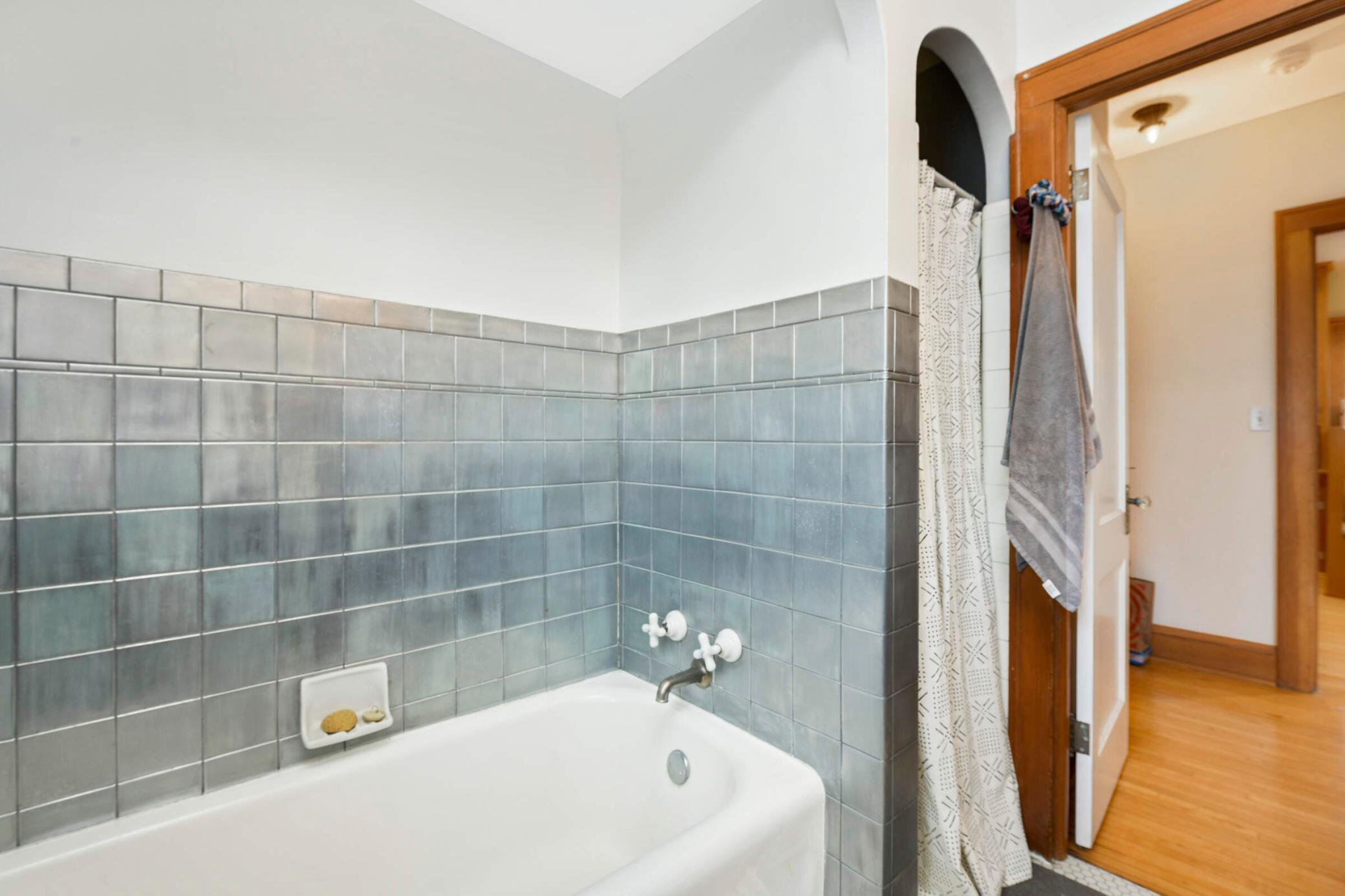 1074 Goodrich Avenue