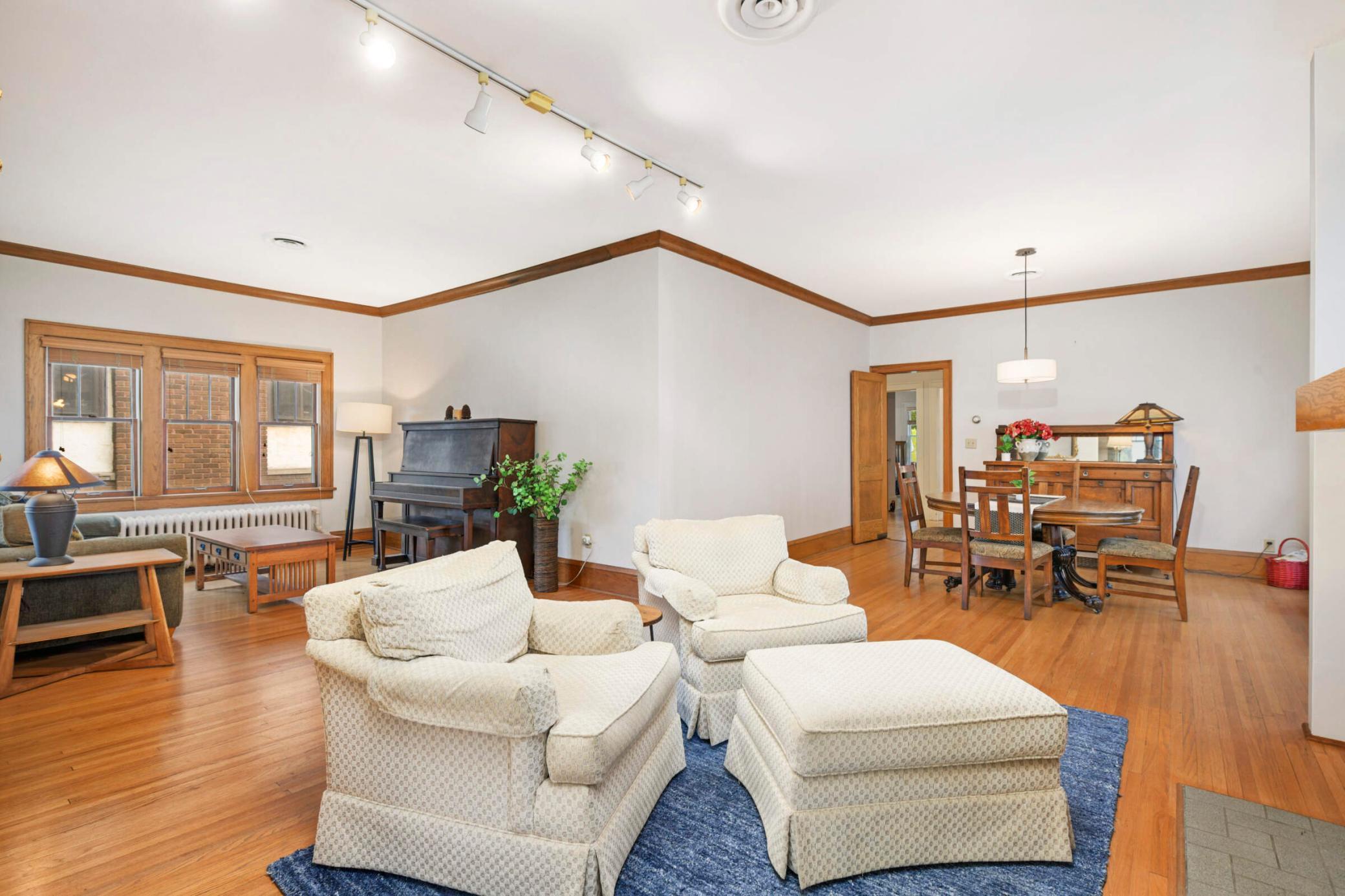 951 Fairmount Avenue