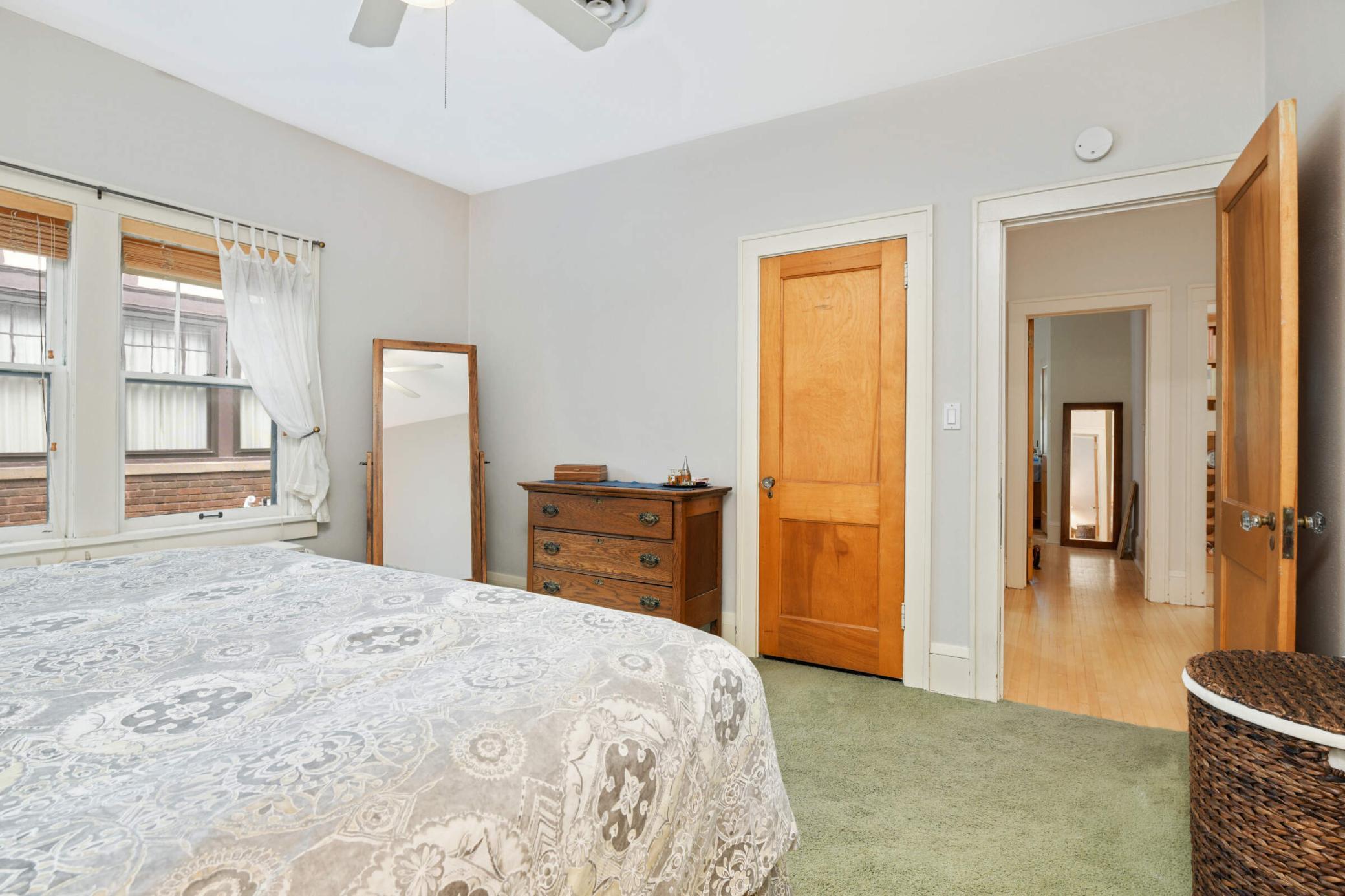 951 Fairmount Avenue