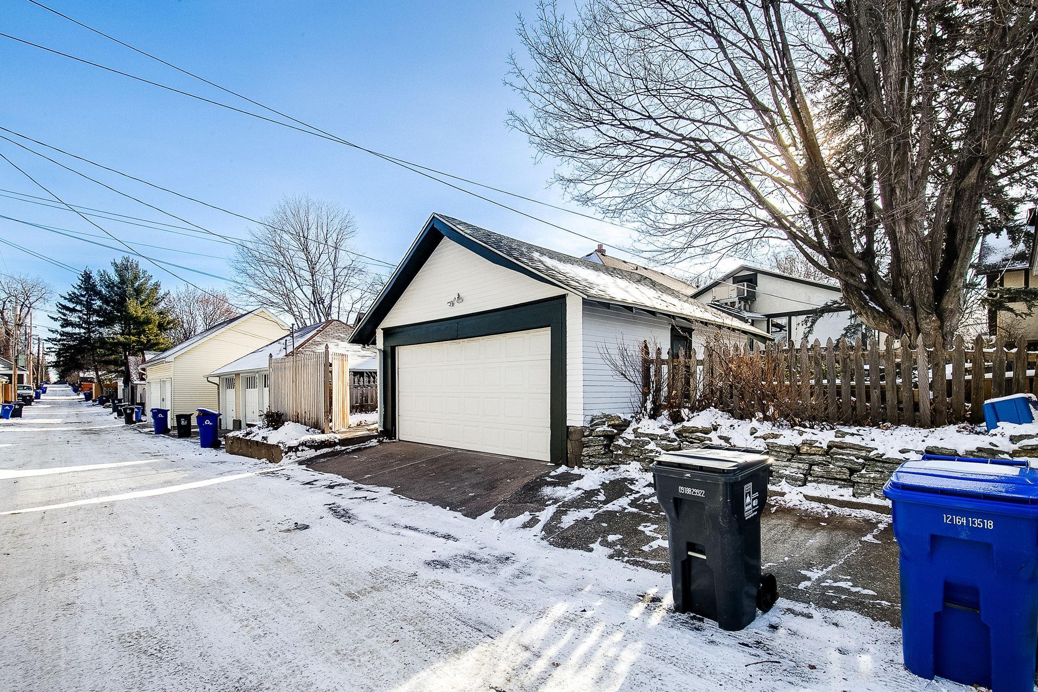 951 Fairmount Avenue