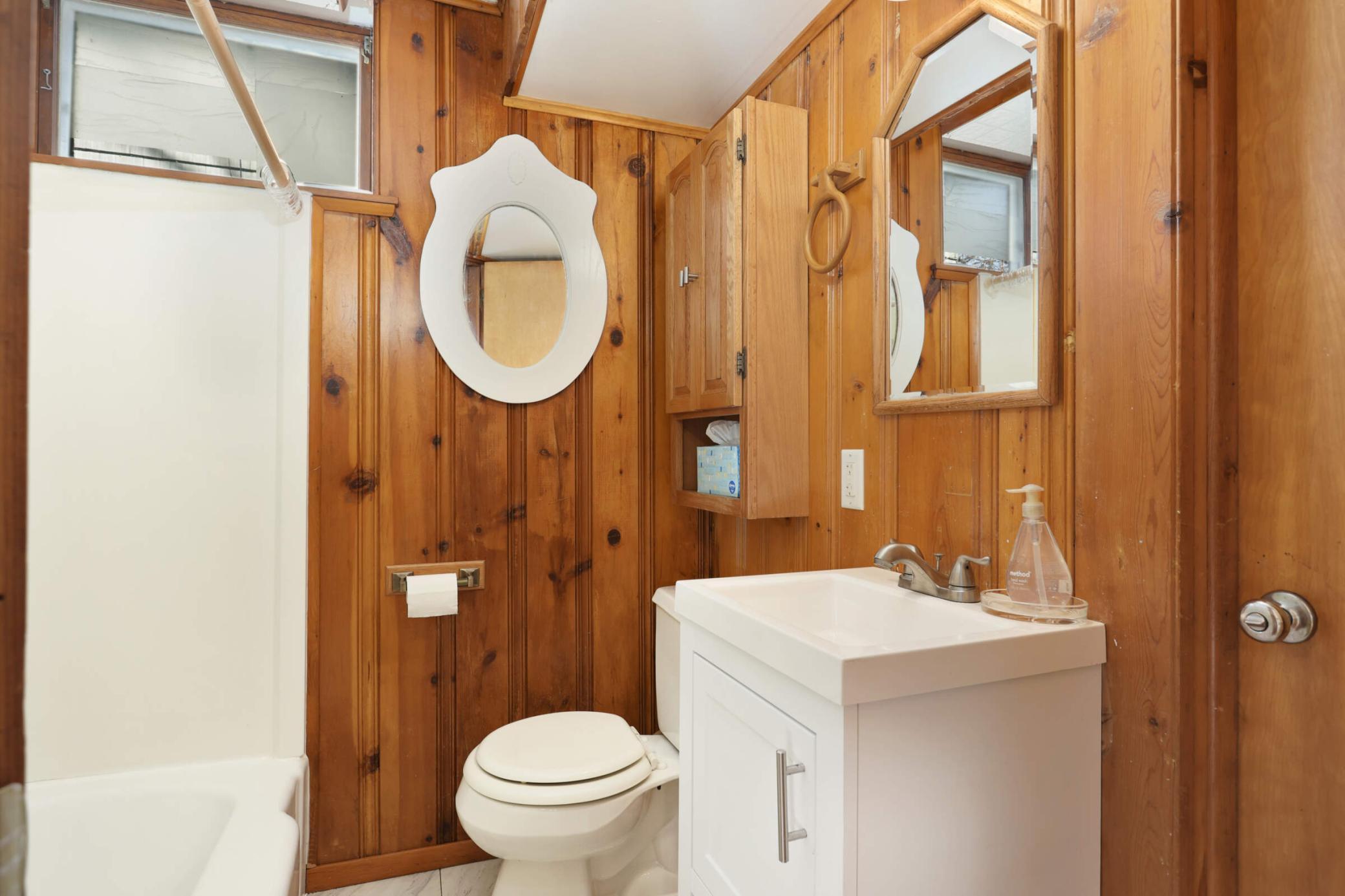 2667 Parkview Boulevard