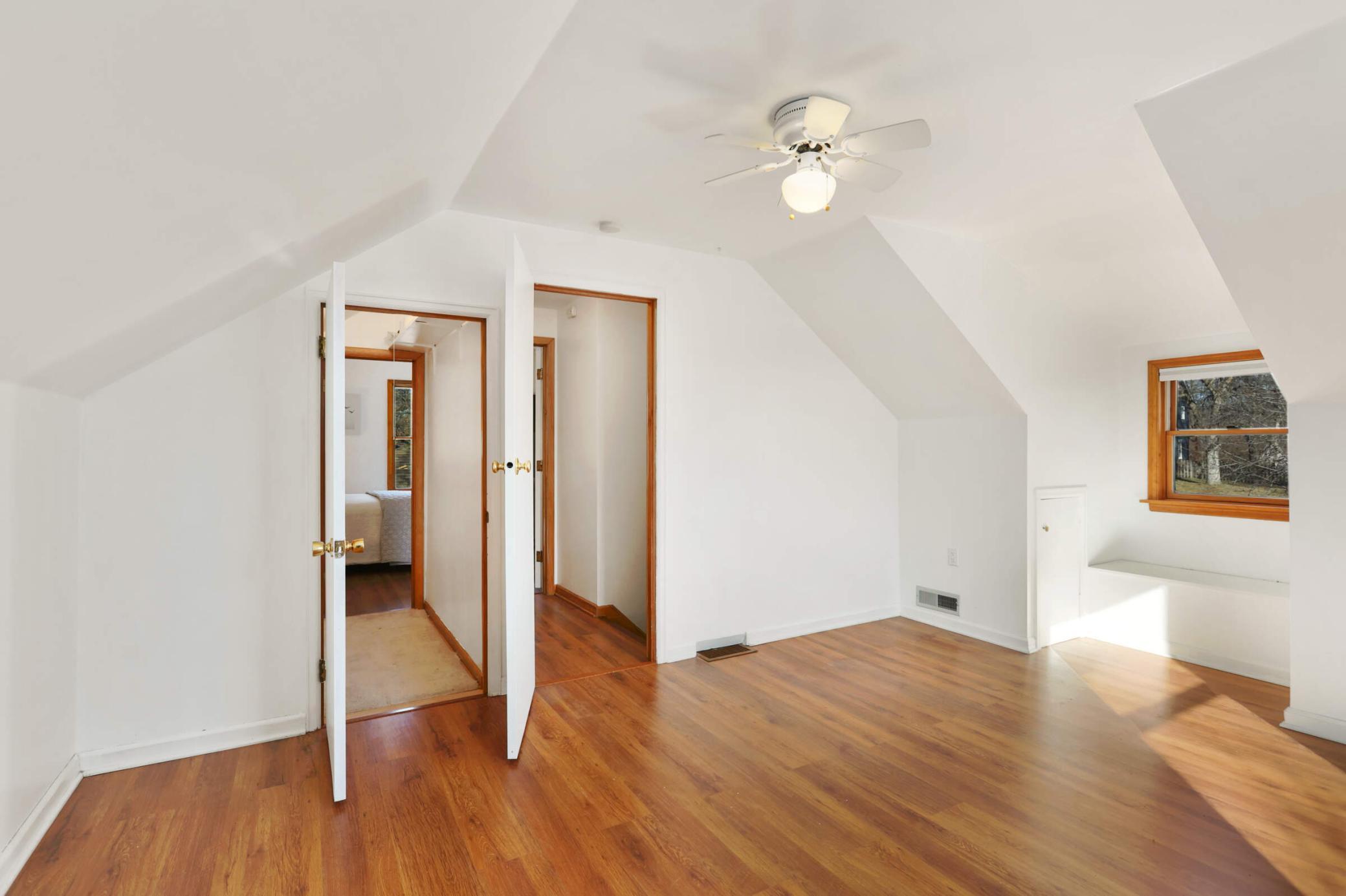 2667 Parkview Boulevard