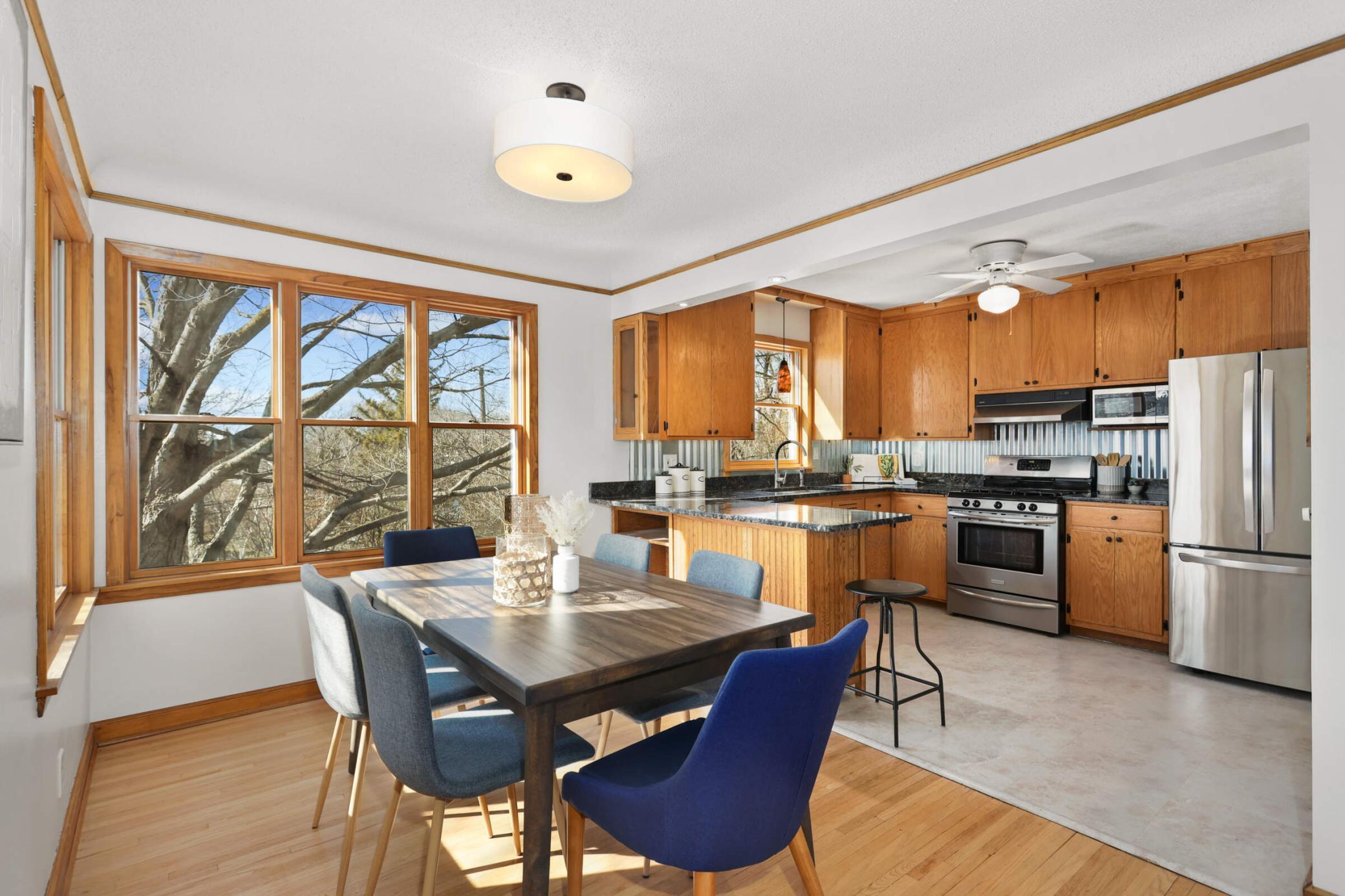 2667 Parkview Boulevard