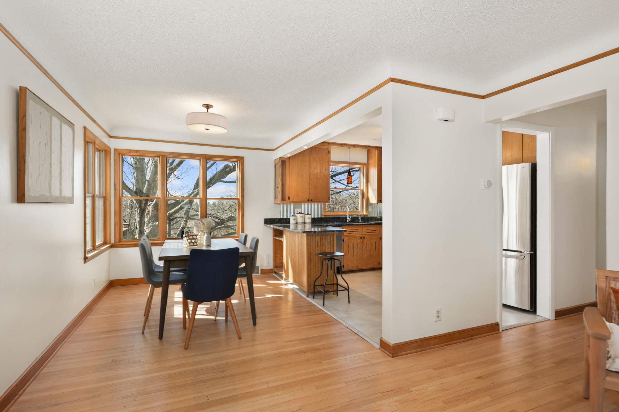 2667 Parkview Boulevard