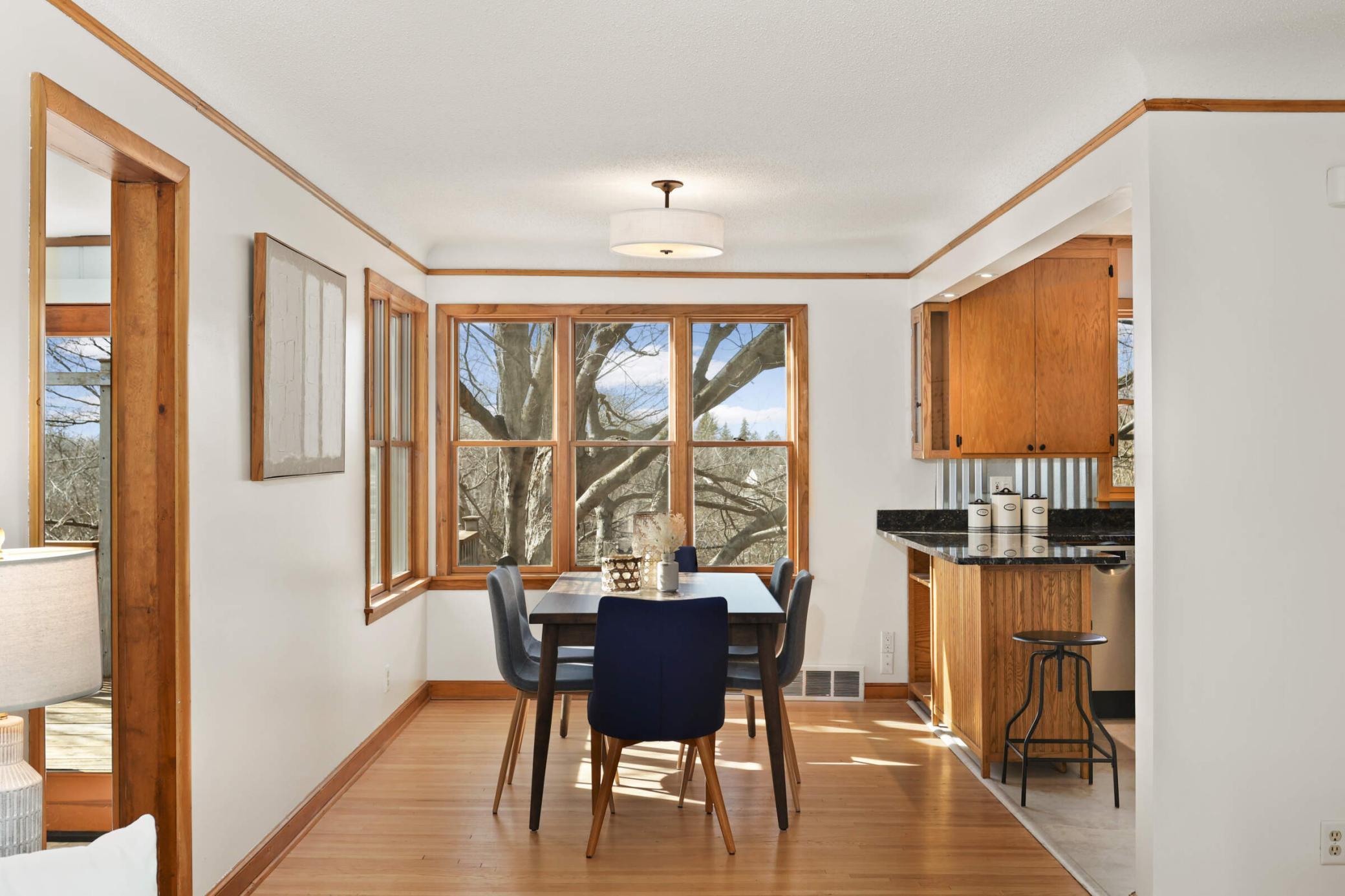 2667 Parkview Boulevard