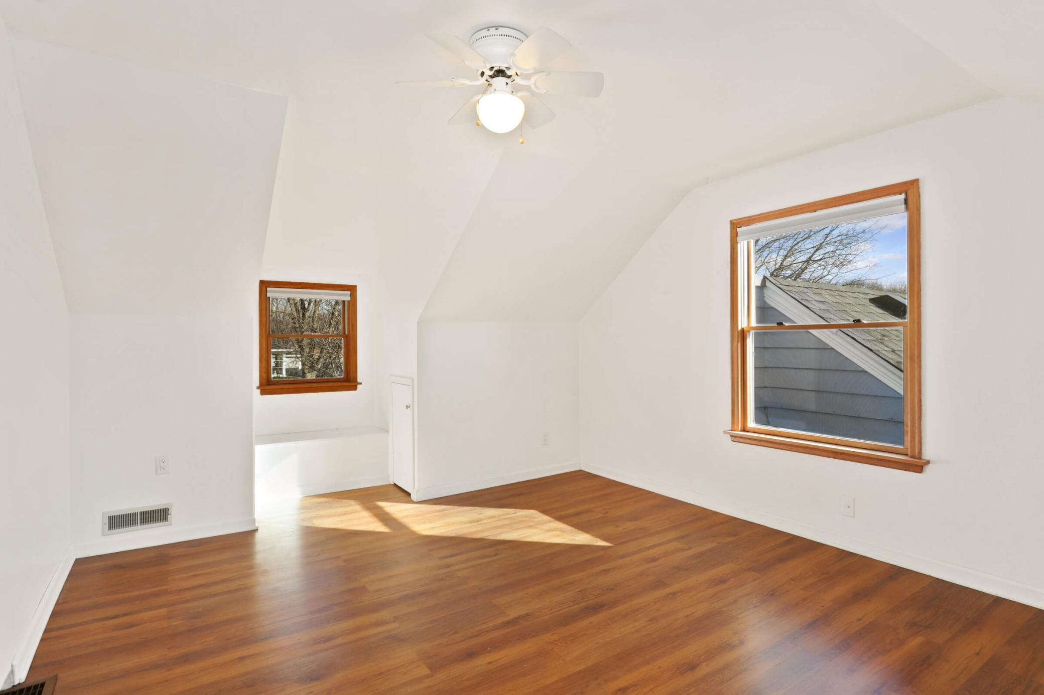 2667 Parkview Boulevard