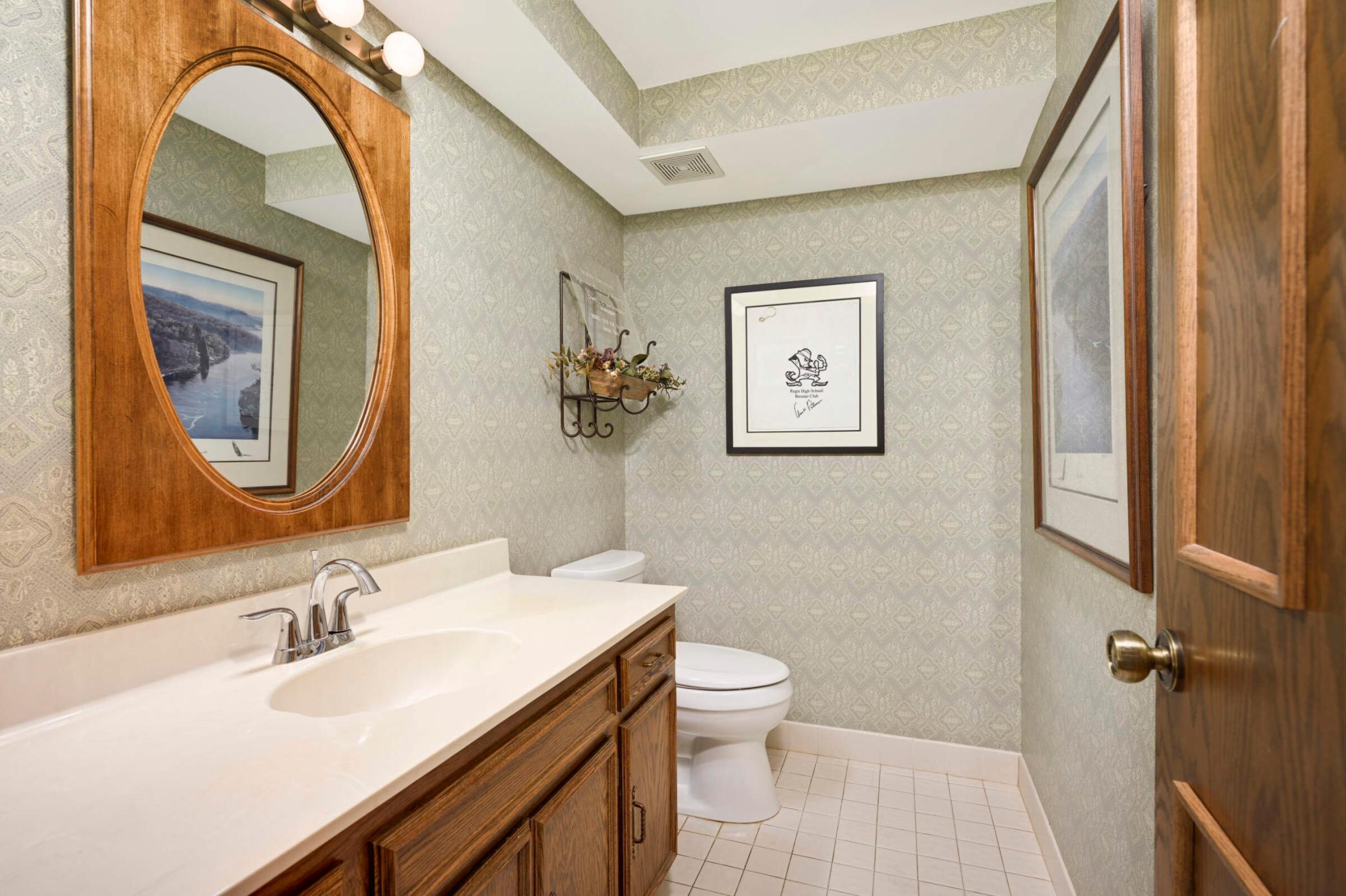 1775 Lexington Avenue S Unit: 12